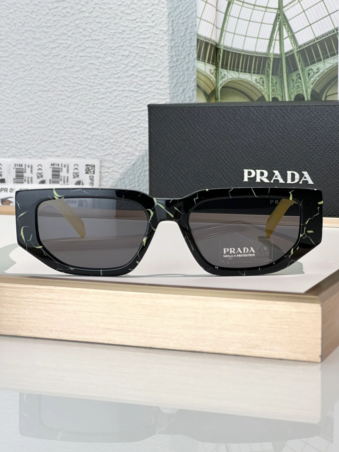 Очки Prada 18164410