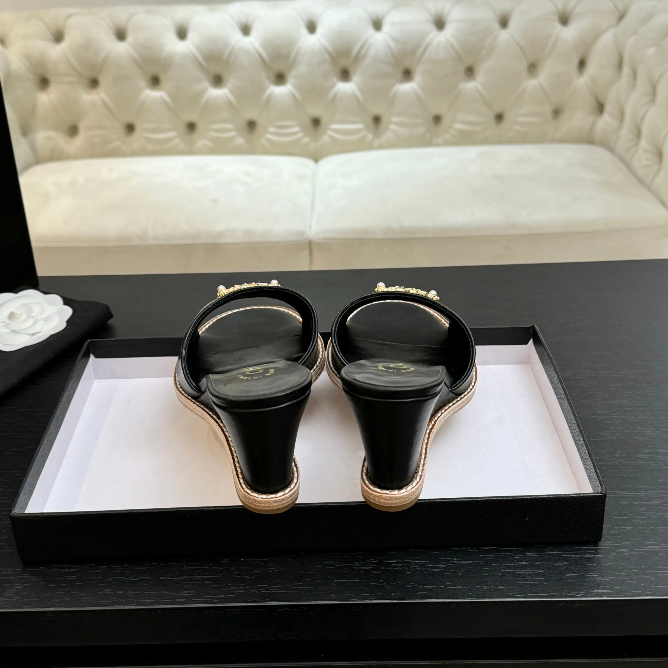 Босоножки Женские Chanel 10235891