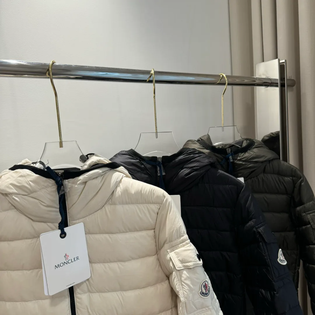 Куртки И Пуховики Женские Moncler 18002195