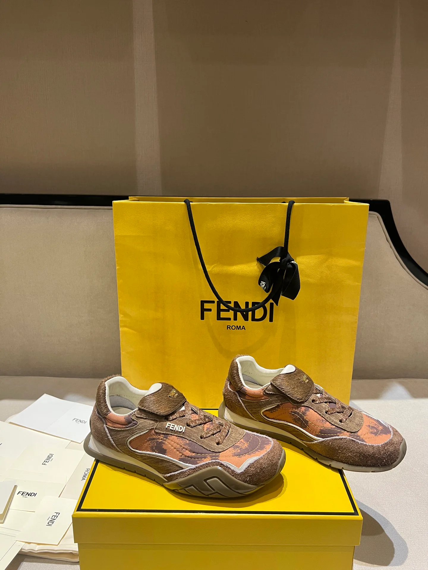 Кроссовки Женские Fendi 525941