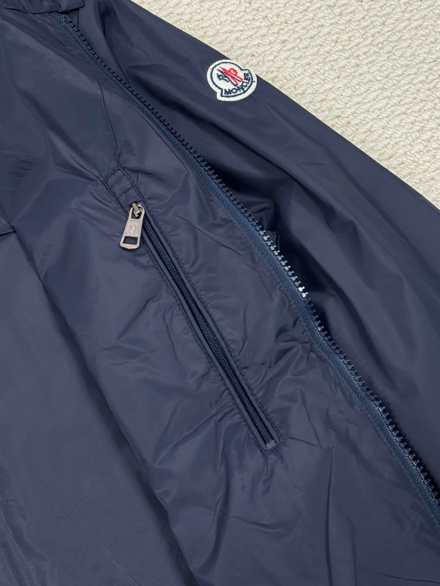 Куртки И Пуховики Мужские Moncler 11411675