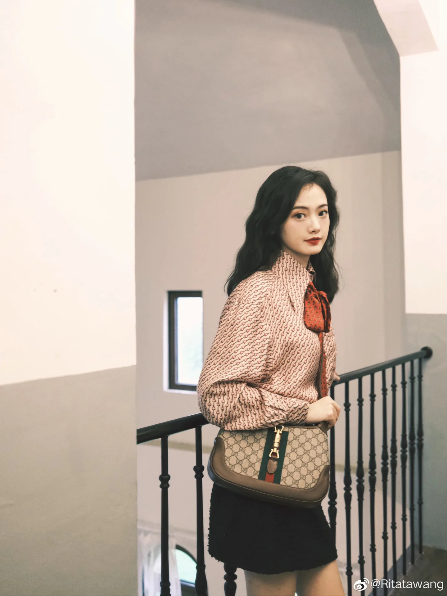 Классические Сумки Женские Gucci 2396780