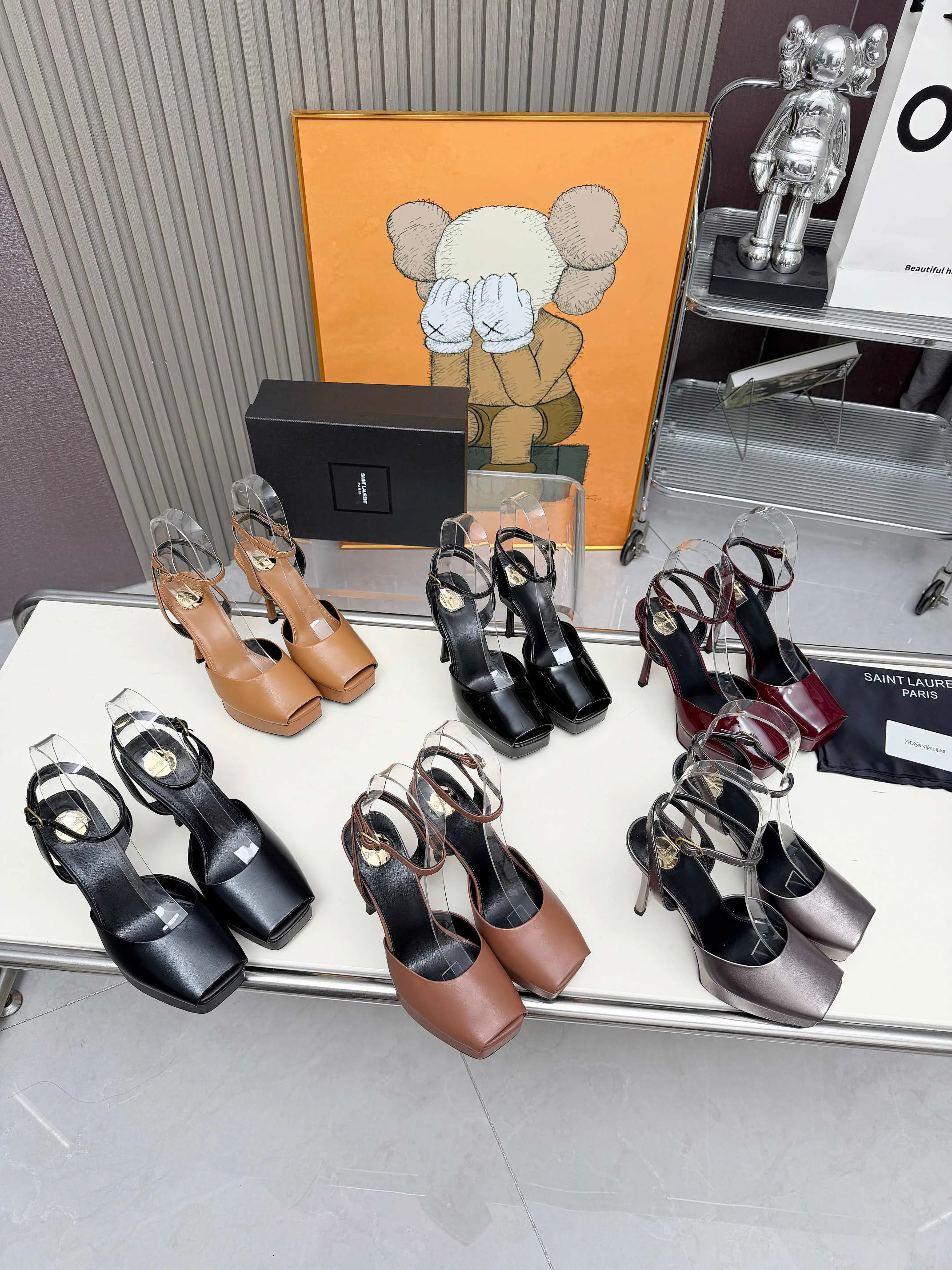 Босоножки Женские Saint Laurent 841734