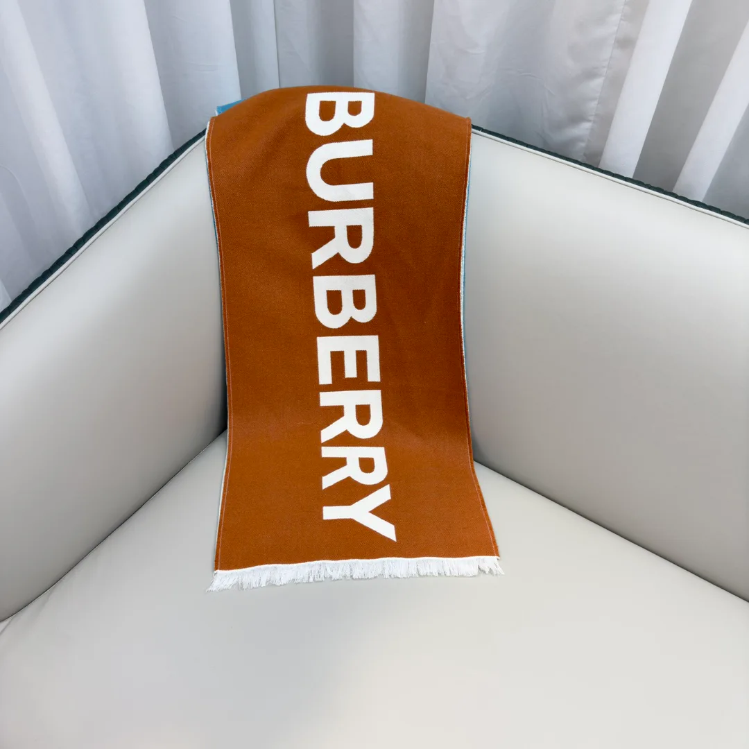 Шарфы Burberry 2240