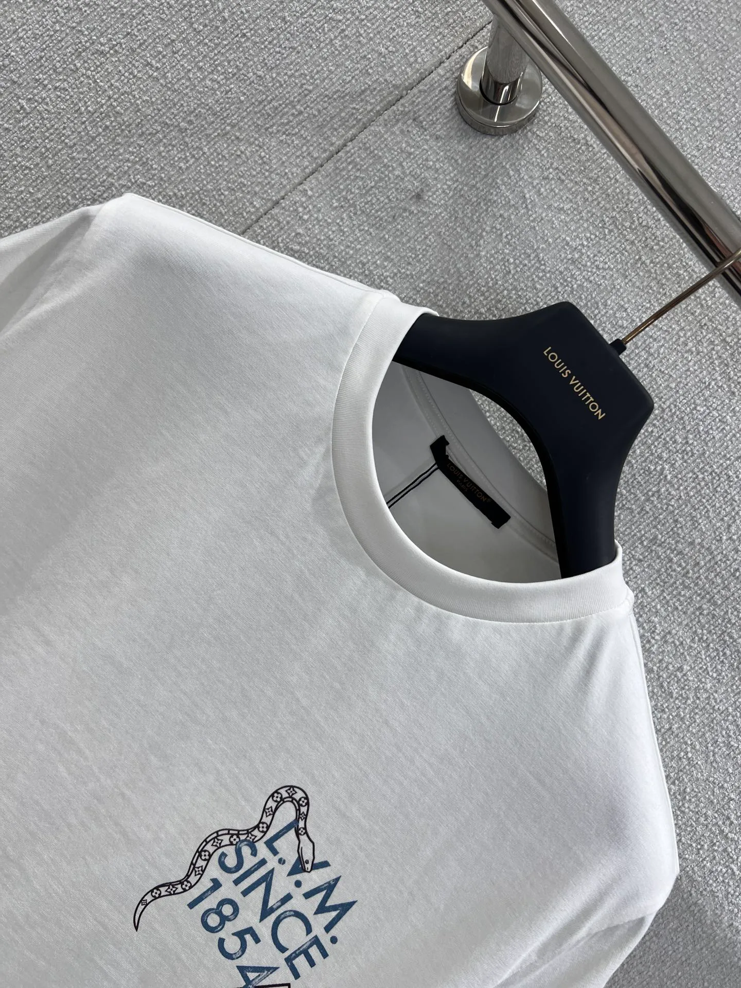 Футболки Женские Louis Vuitton 1707354