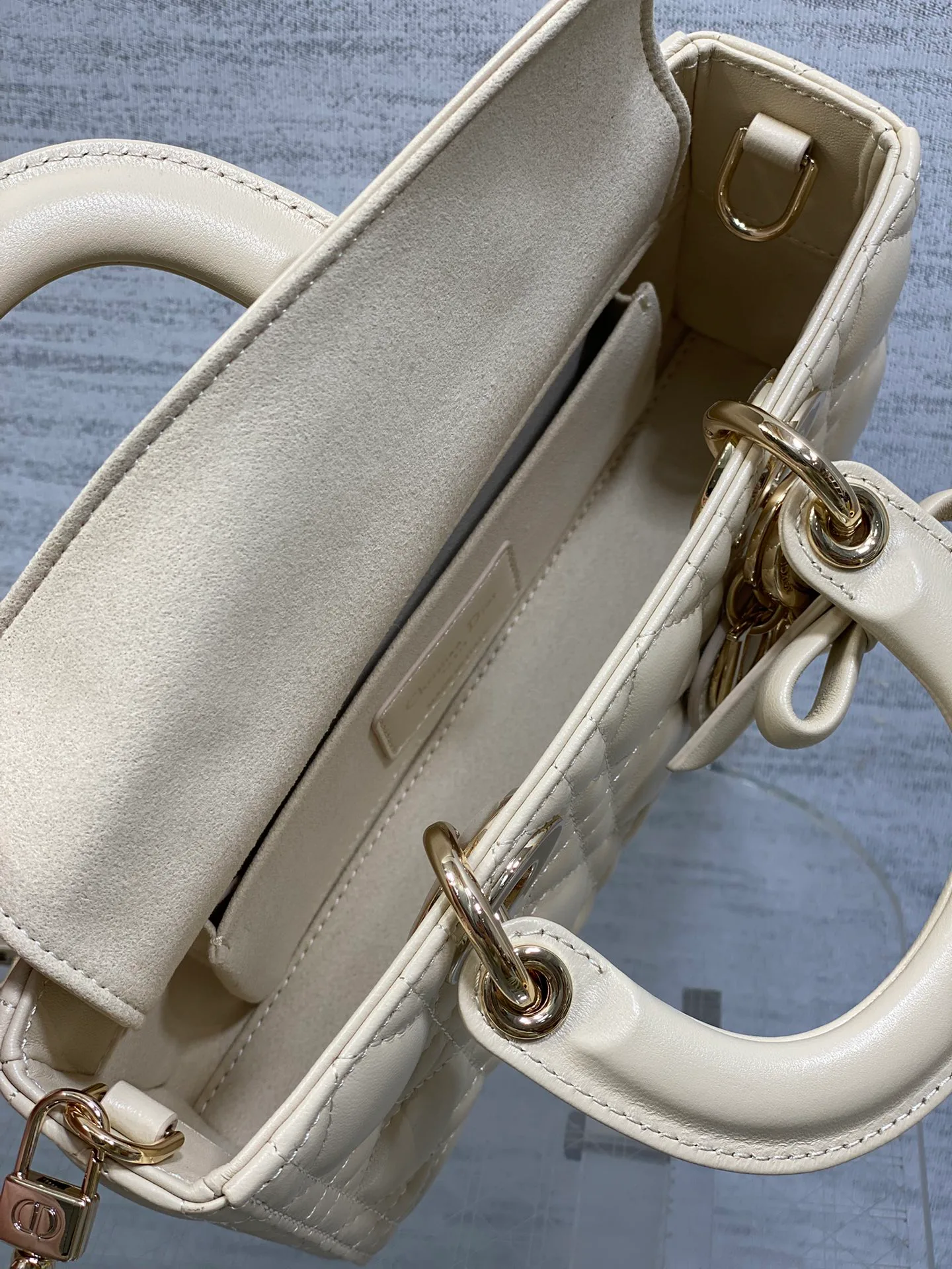 Классические Сумки Женские Christian Dior 11685174