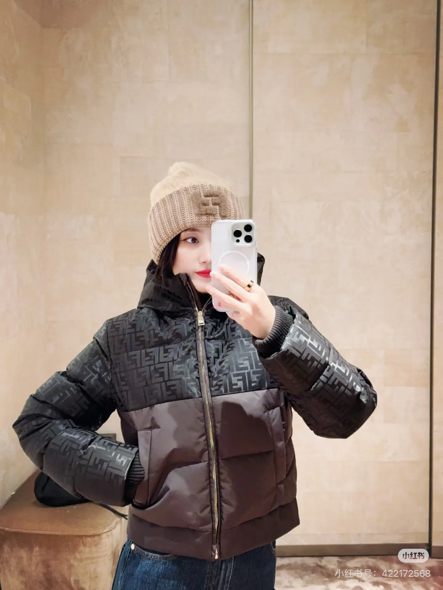 Куртки И Пуховики Женские Fendi 18298469