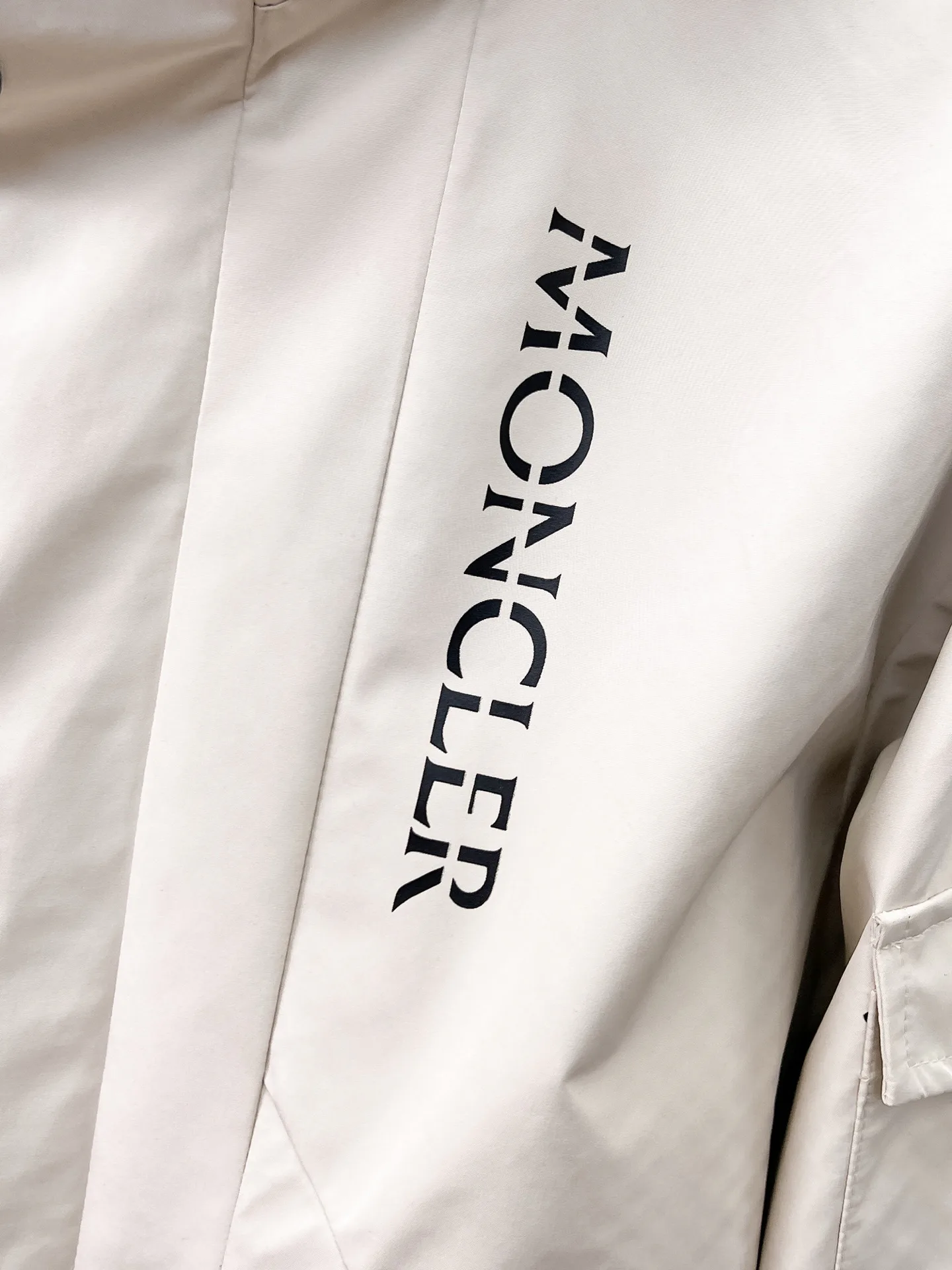 Куртки И Пуховики Мужские Moncler 18191456