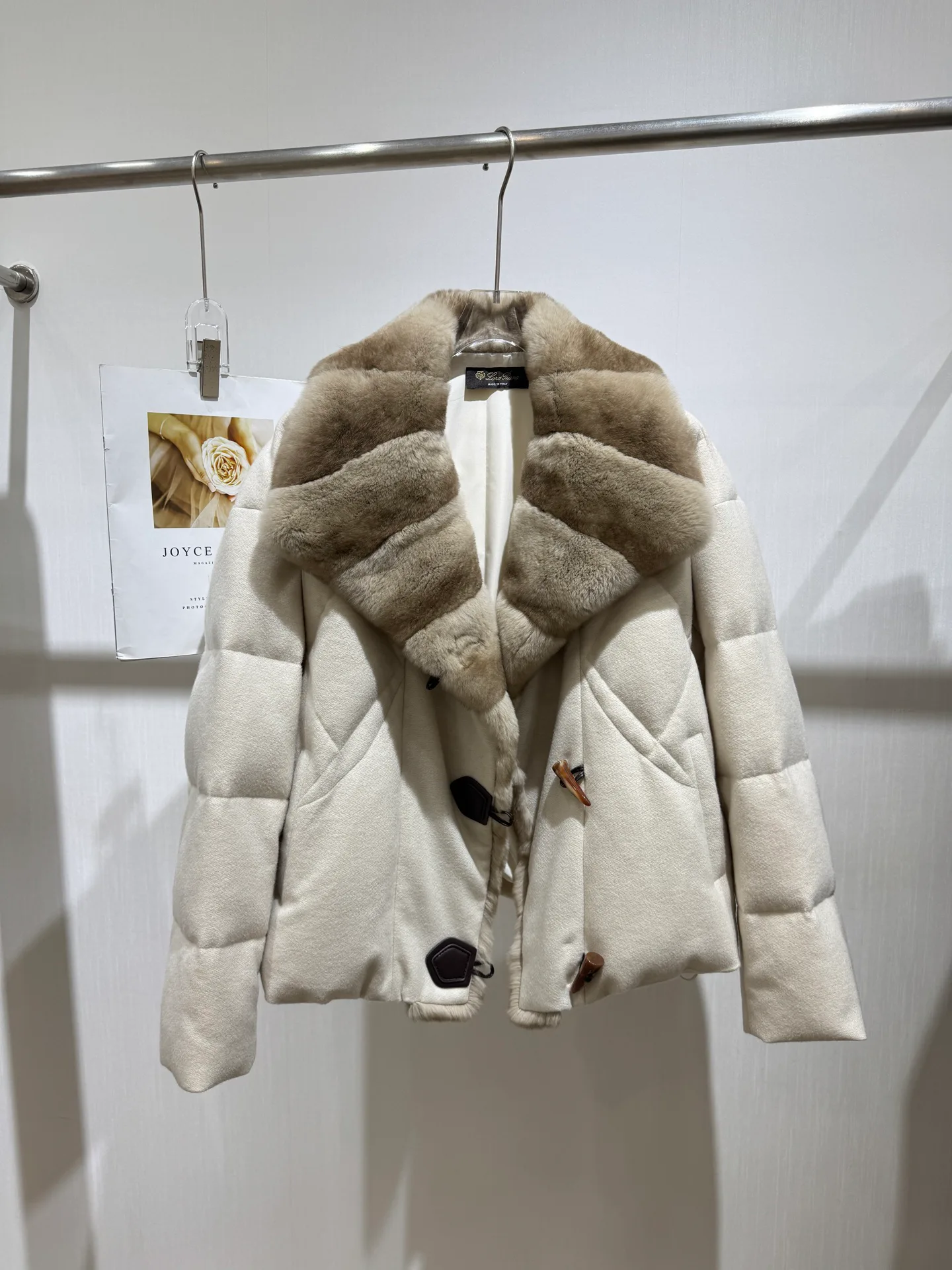 Куртки И Пуховики Женские Max Mara 18734859