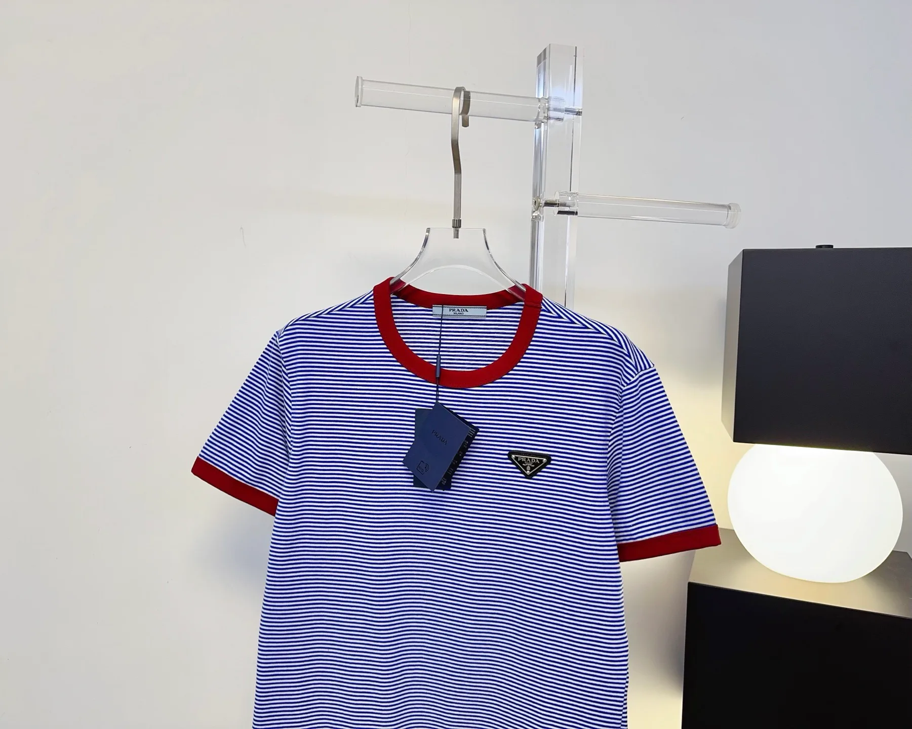 Футболки Женские Prada 11418631