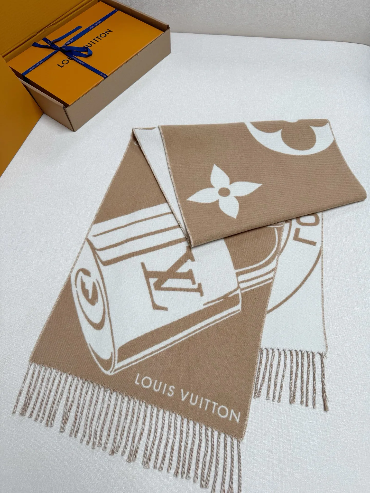 Шарфы Louis Vuitton 5551593