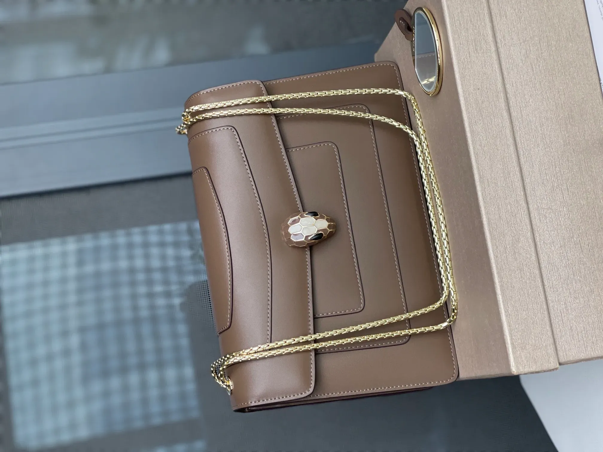 Сумки На Ремне Женские Bvlgari 5505