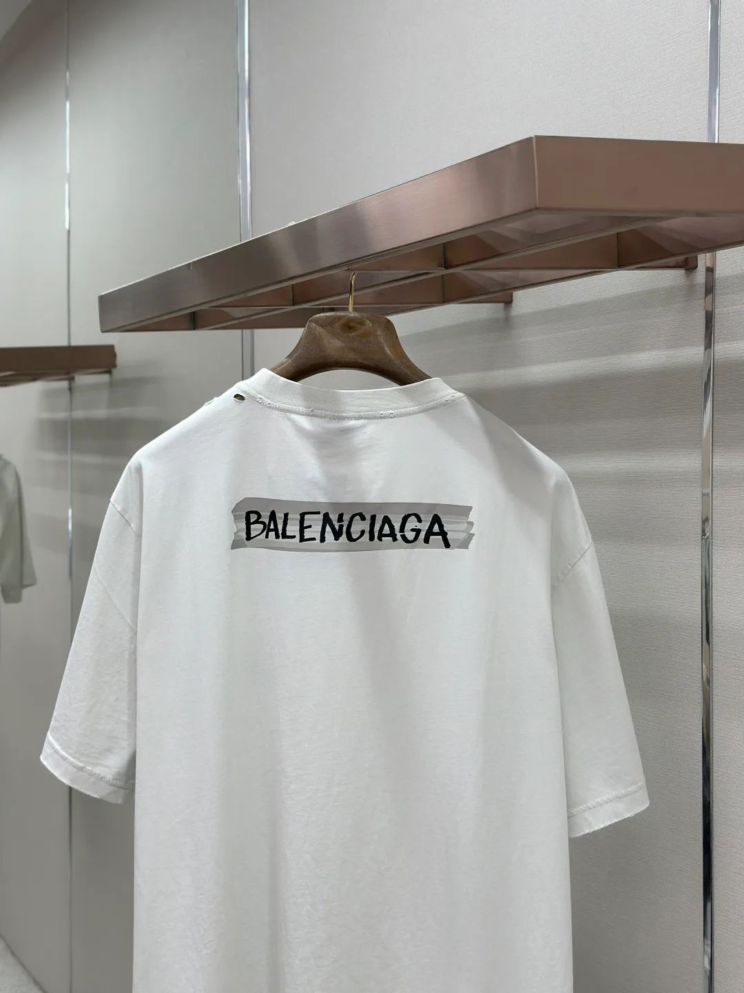 Футболки Женские Balenciaga 18191123