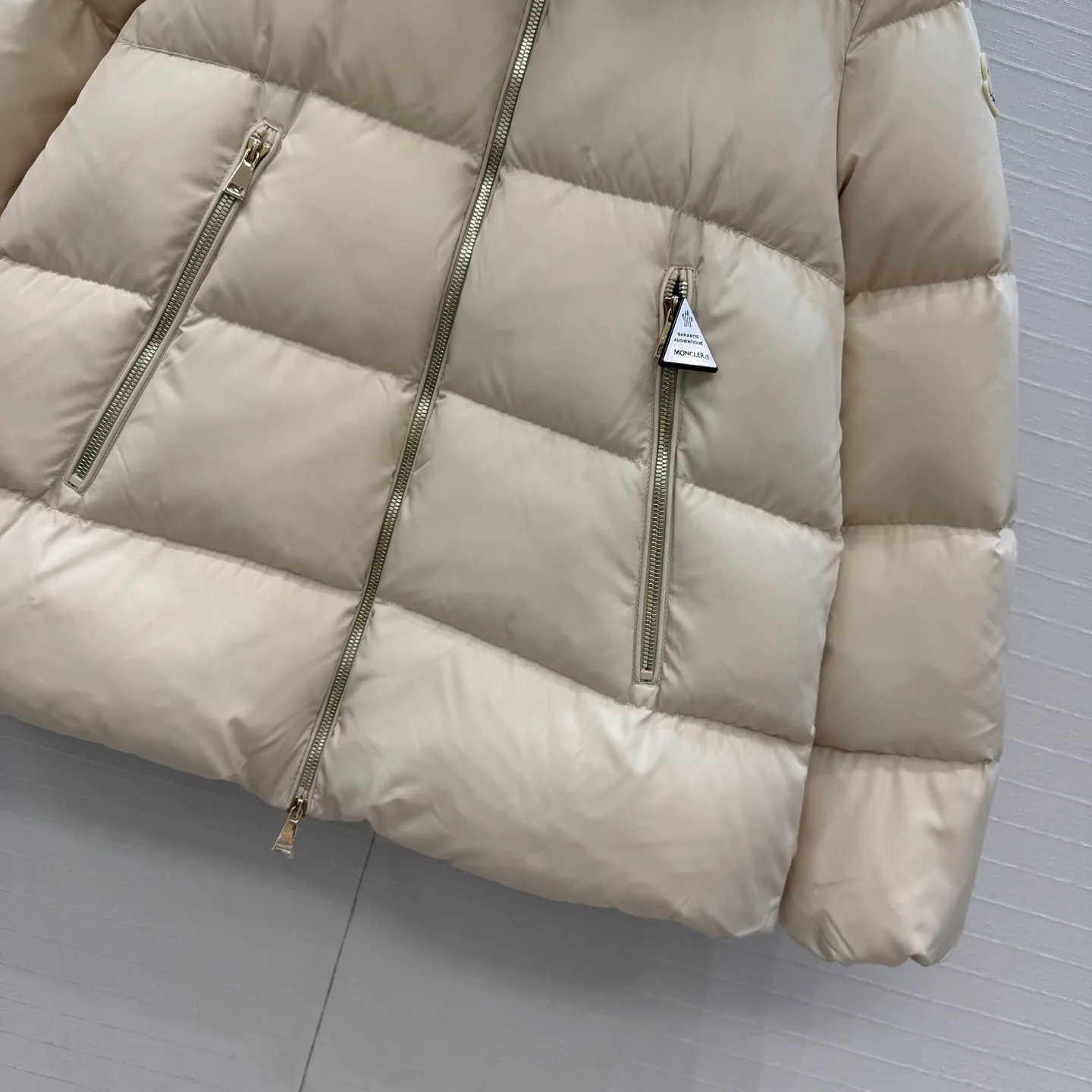 Куртки И Пуховики Женские Moncler 18710903