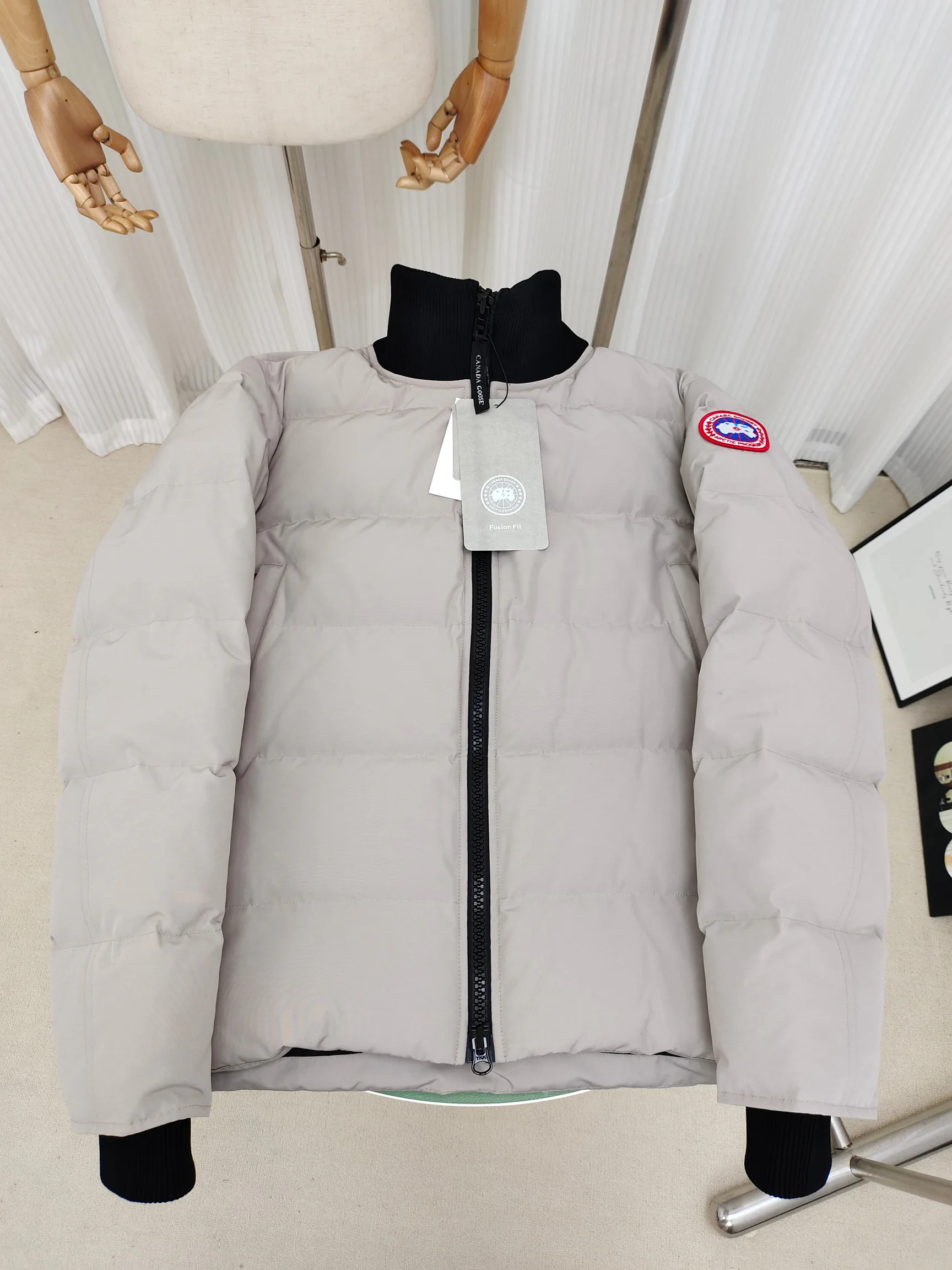 Куртки И Пуховики Женские Canada Goose 2162119