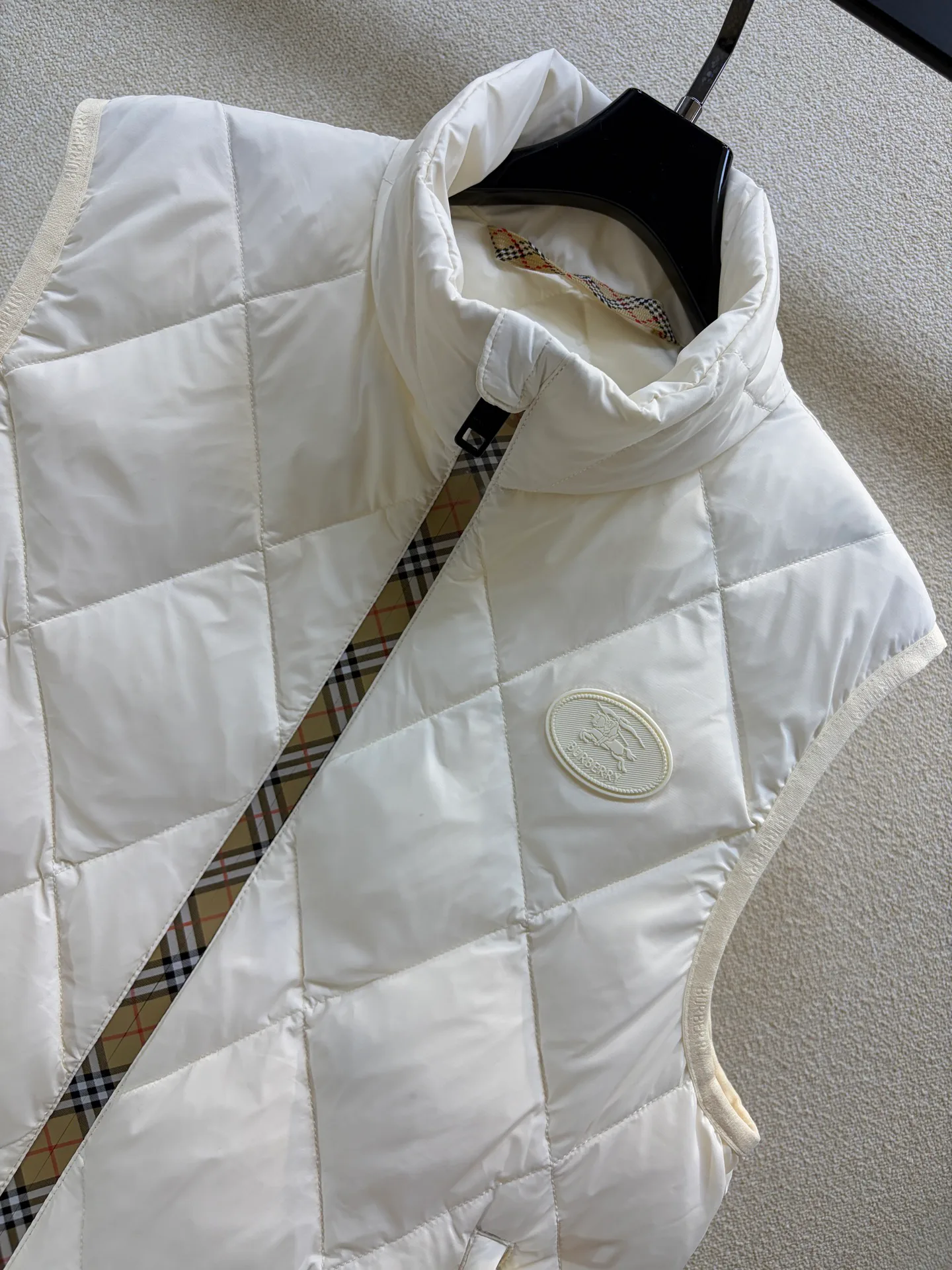 Жилеты Женские Burberry 18506583