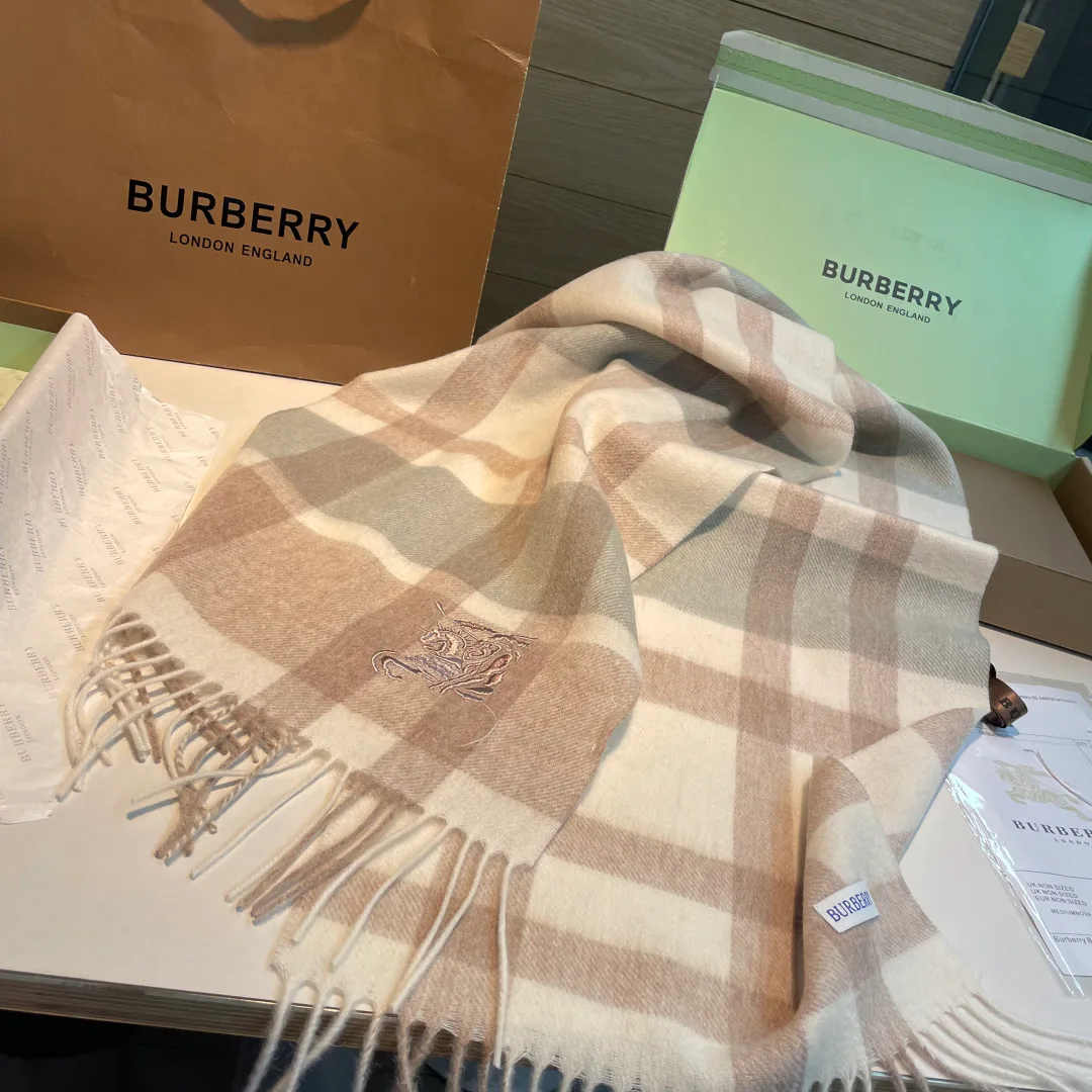 Шарфы Burberry 1303499