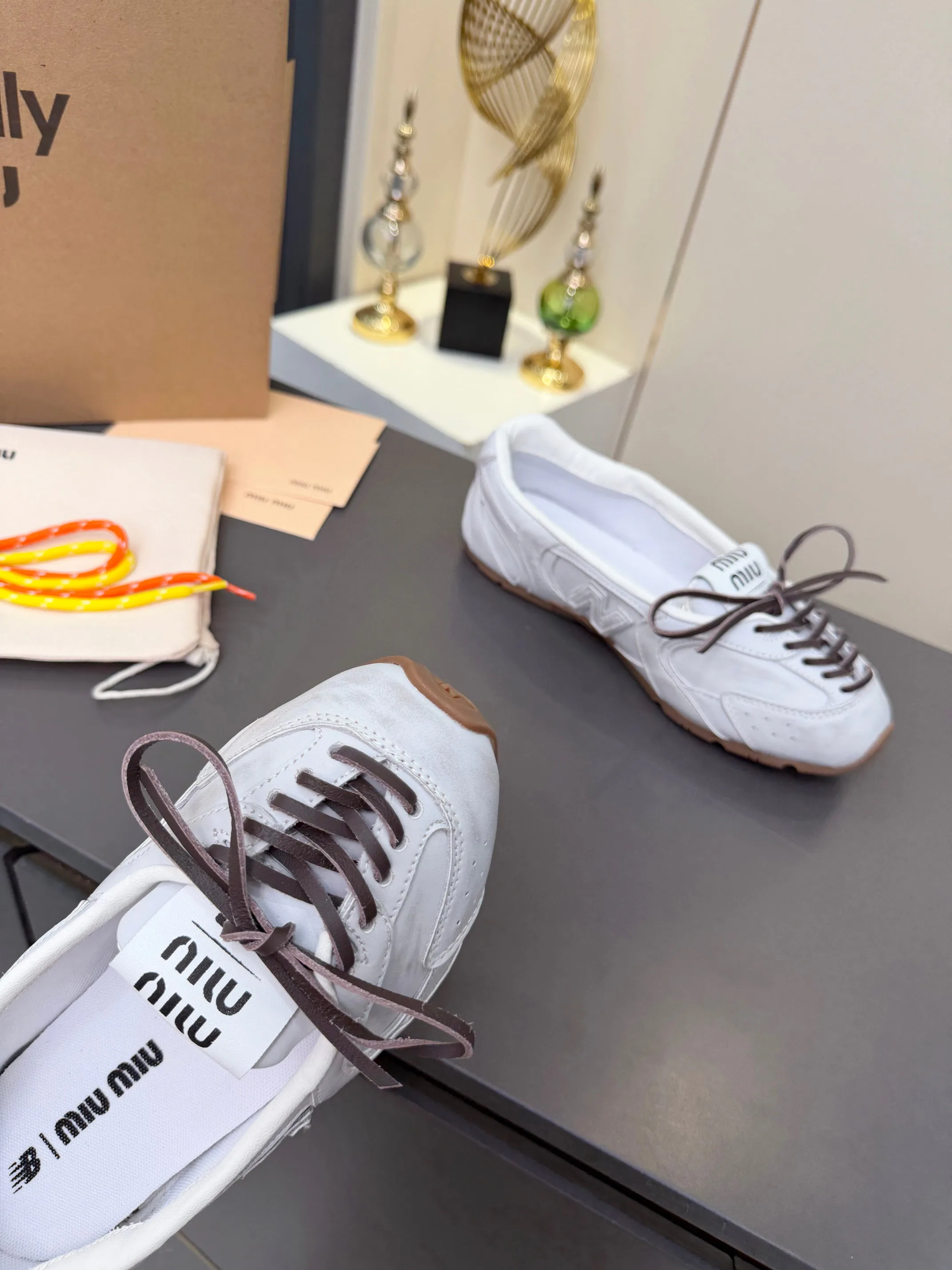 Кроссовки Женские Miu Miu 18740747