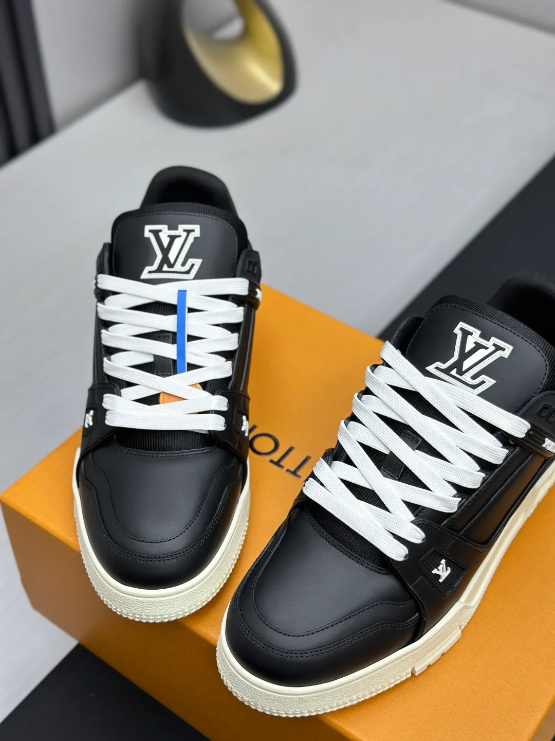 Кроссовки Женские Louis Vuitton 271981