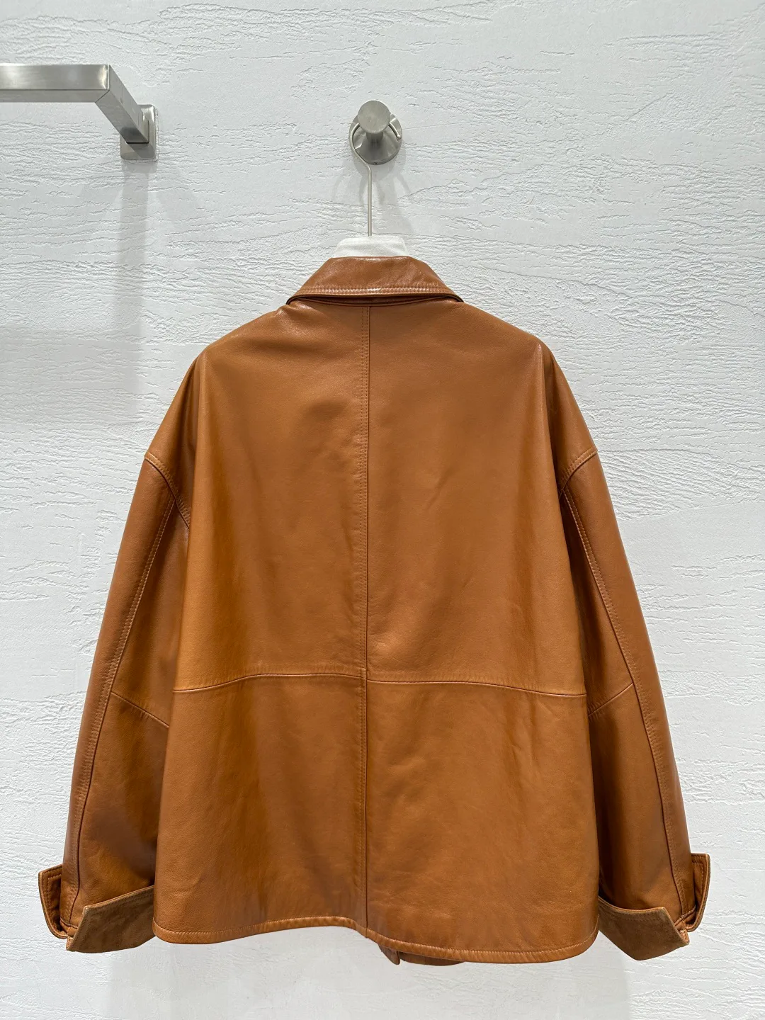 Кожаные Куртки И Дублёнки Женские Prada 10624715