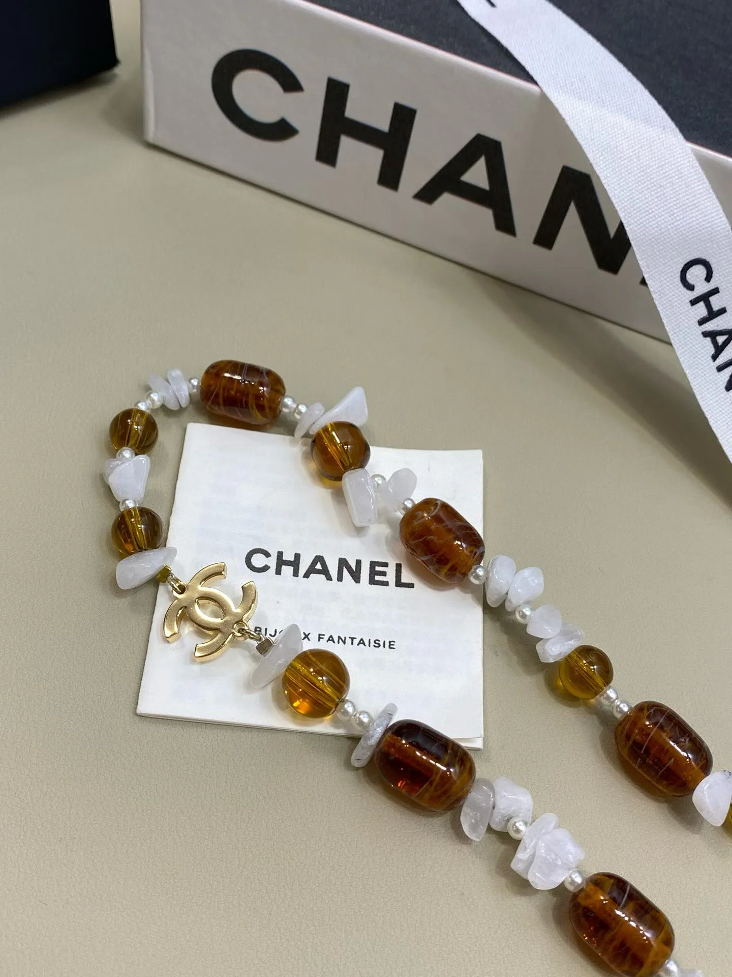Бижутерия Chanel 18351200