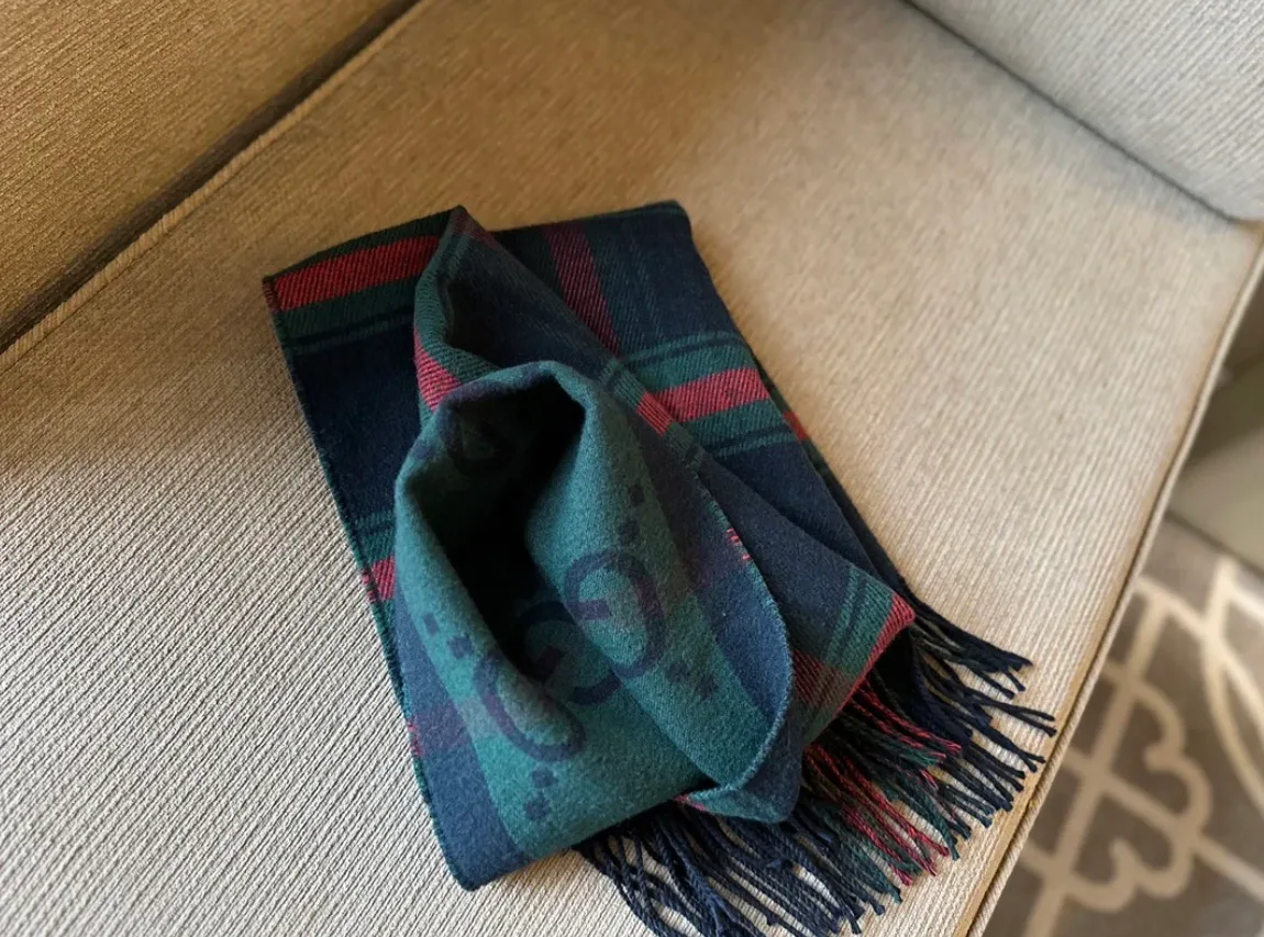 Шарфы Gucci 5728385
