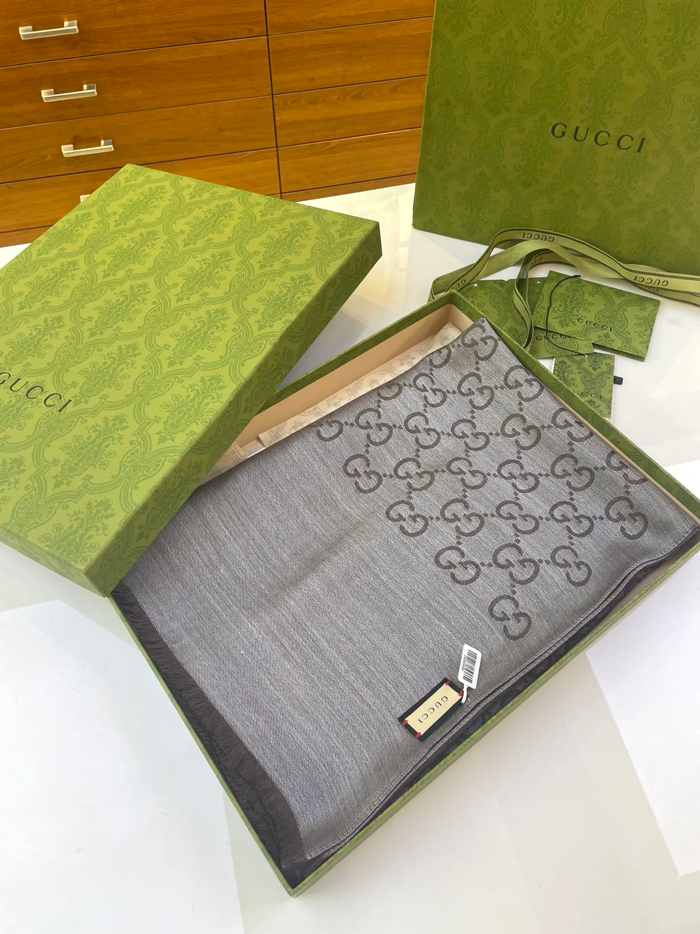 Шарфы Gucci 416812