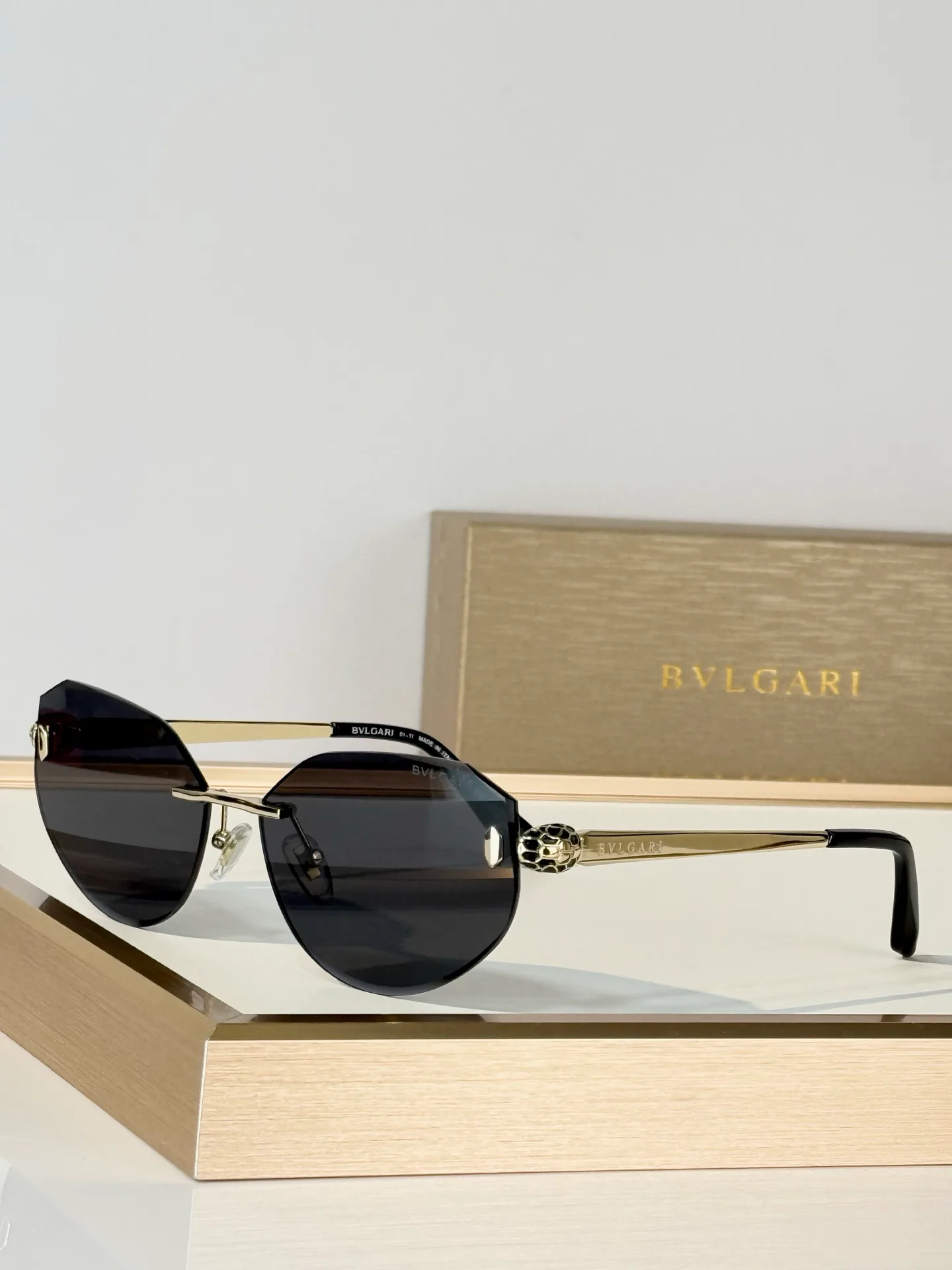 Очки Bvlgari 18117915