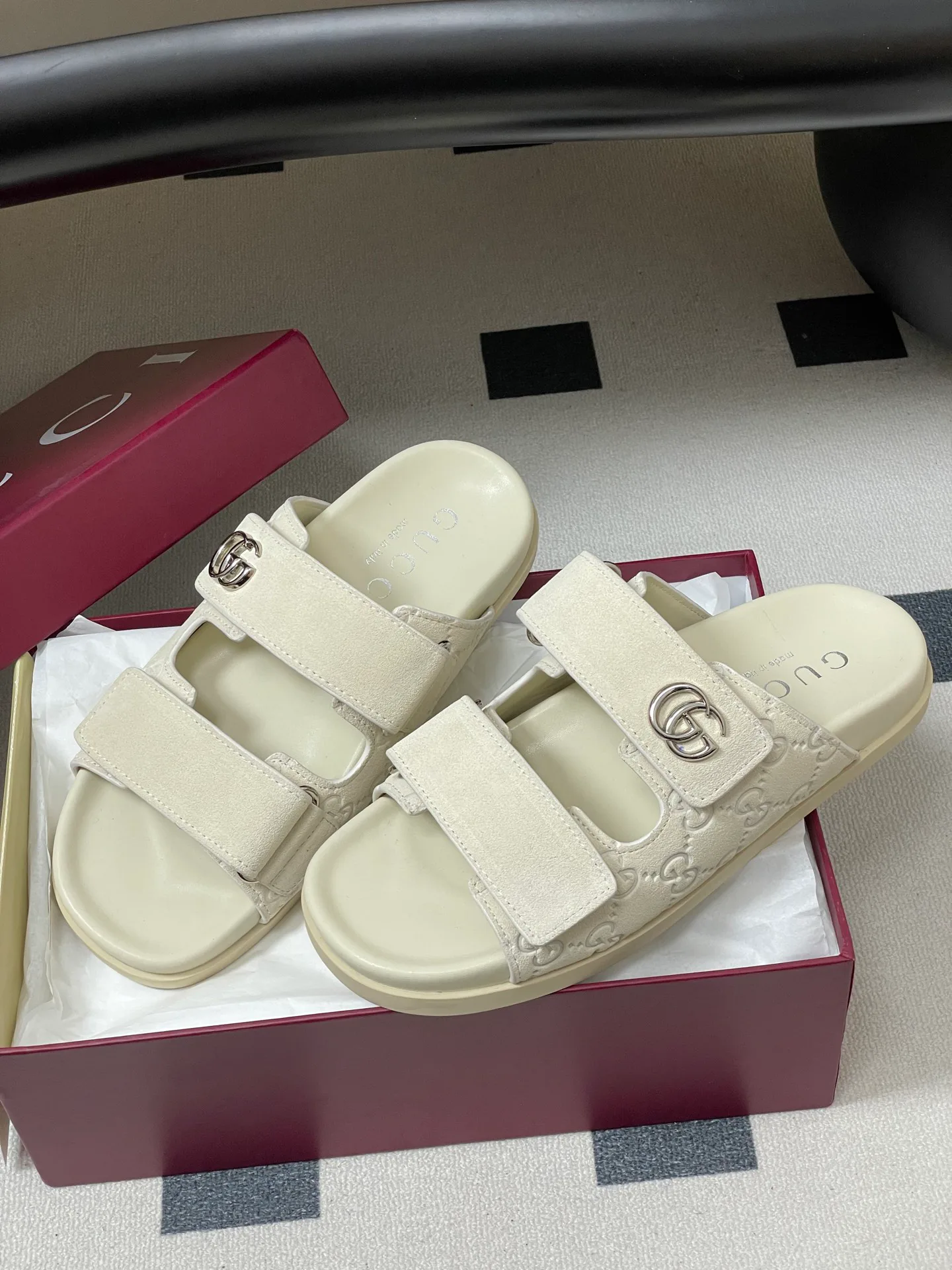 Шлепанцы Женские Gucci 1677117