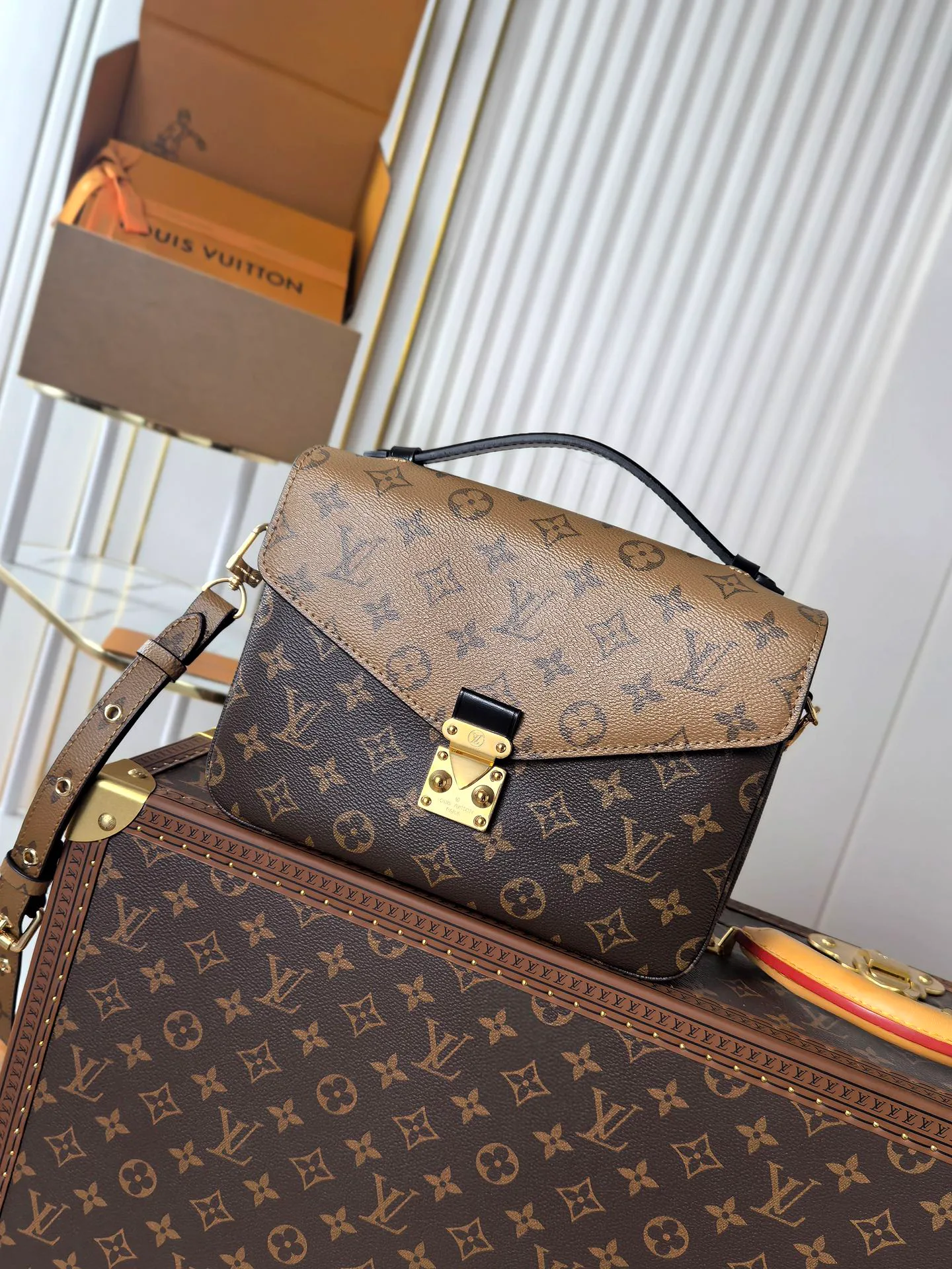 Классические Сумки Женские Louis Vuitton 13153273
