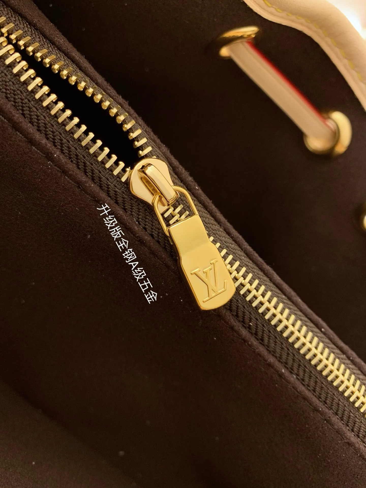 Классические Сумки Женские Louis Vuitton 17303176
