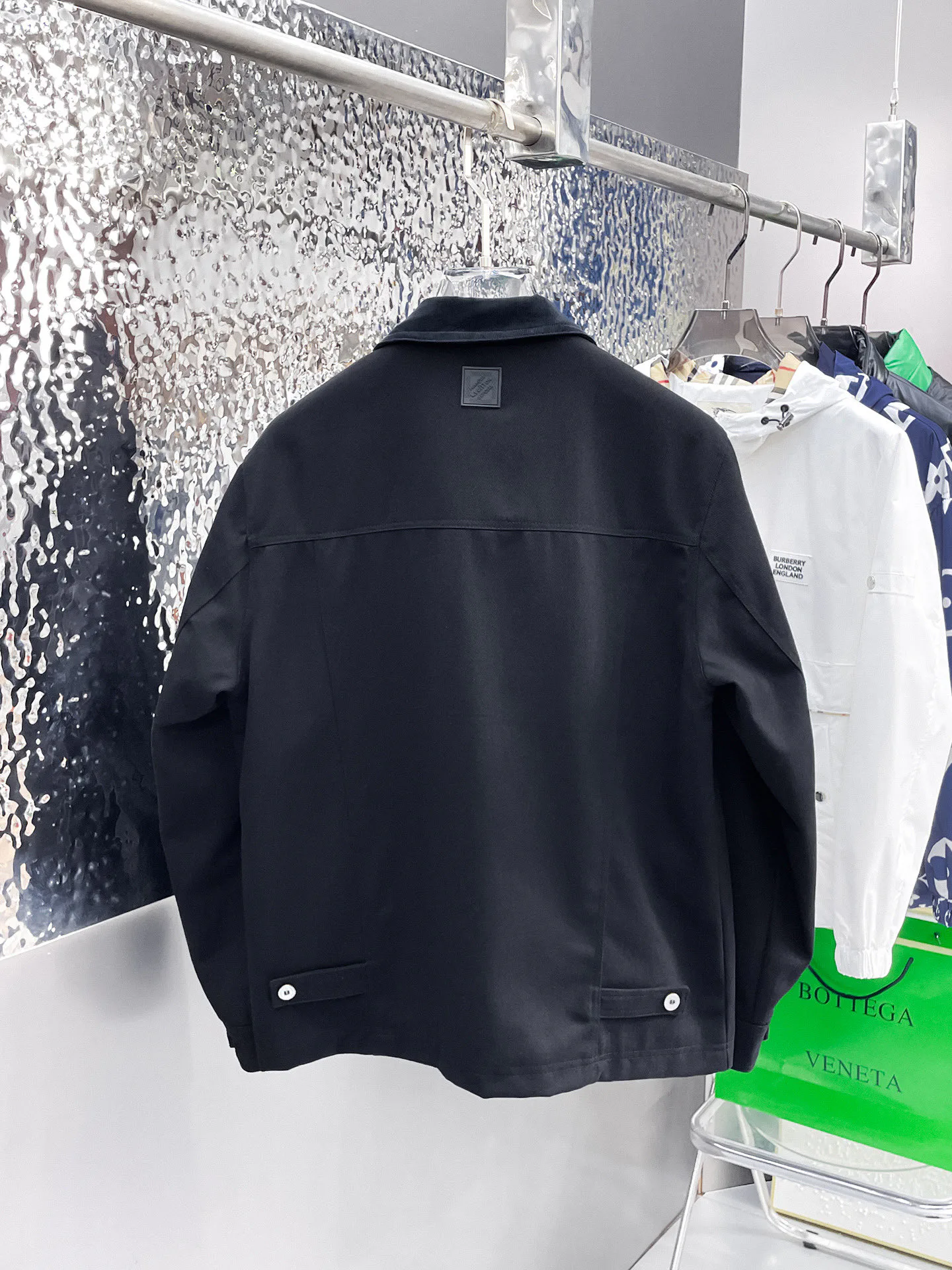 Куртки И Пуховики Мужские Louis Vuitton 9352296