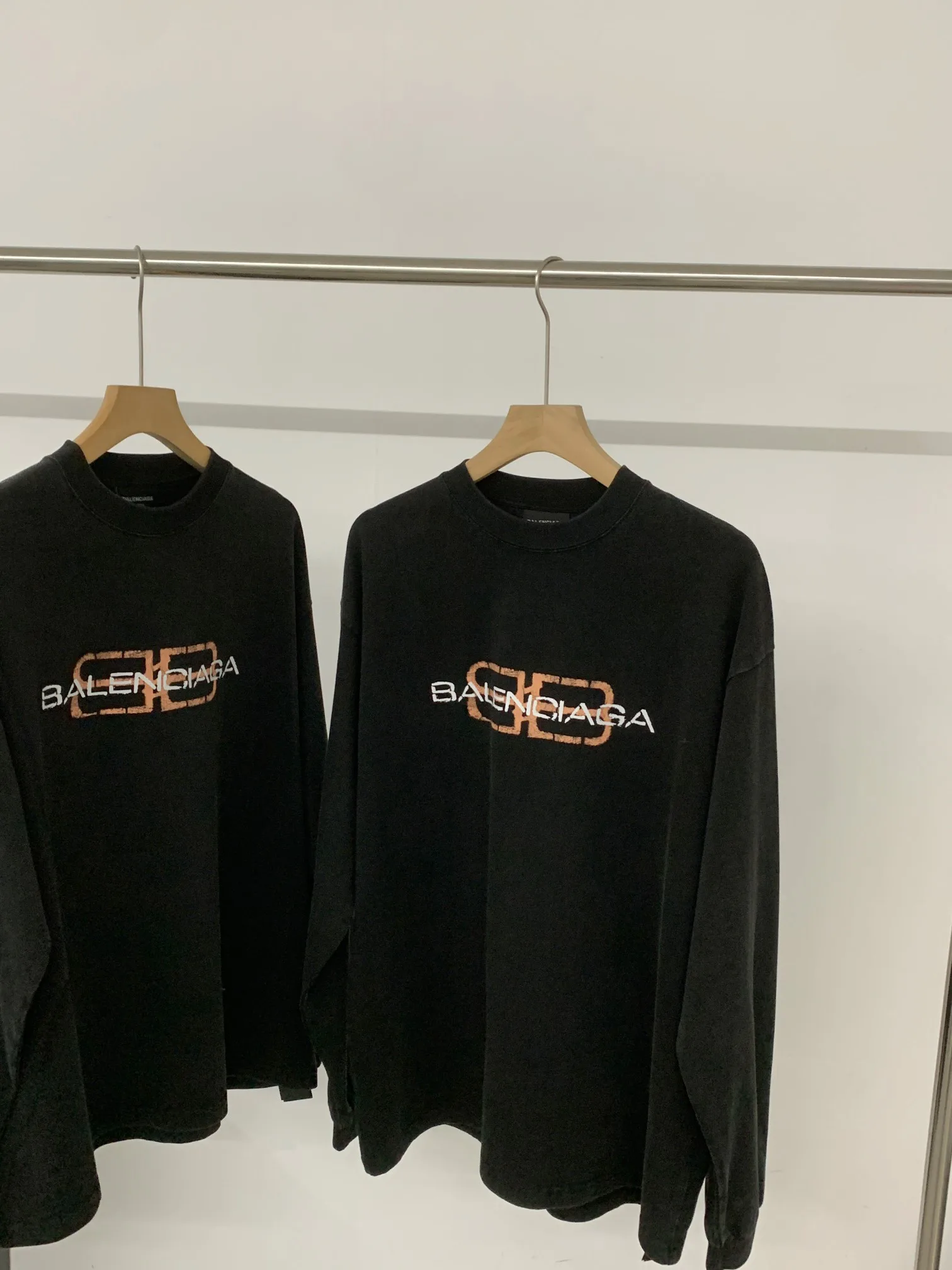 Лонгсливы Мужские Balenciaga 717652