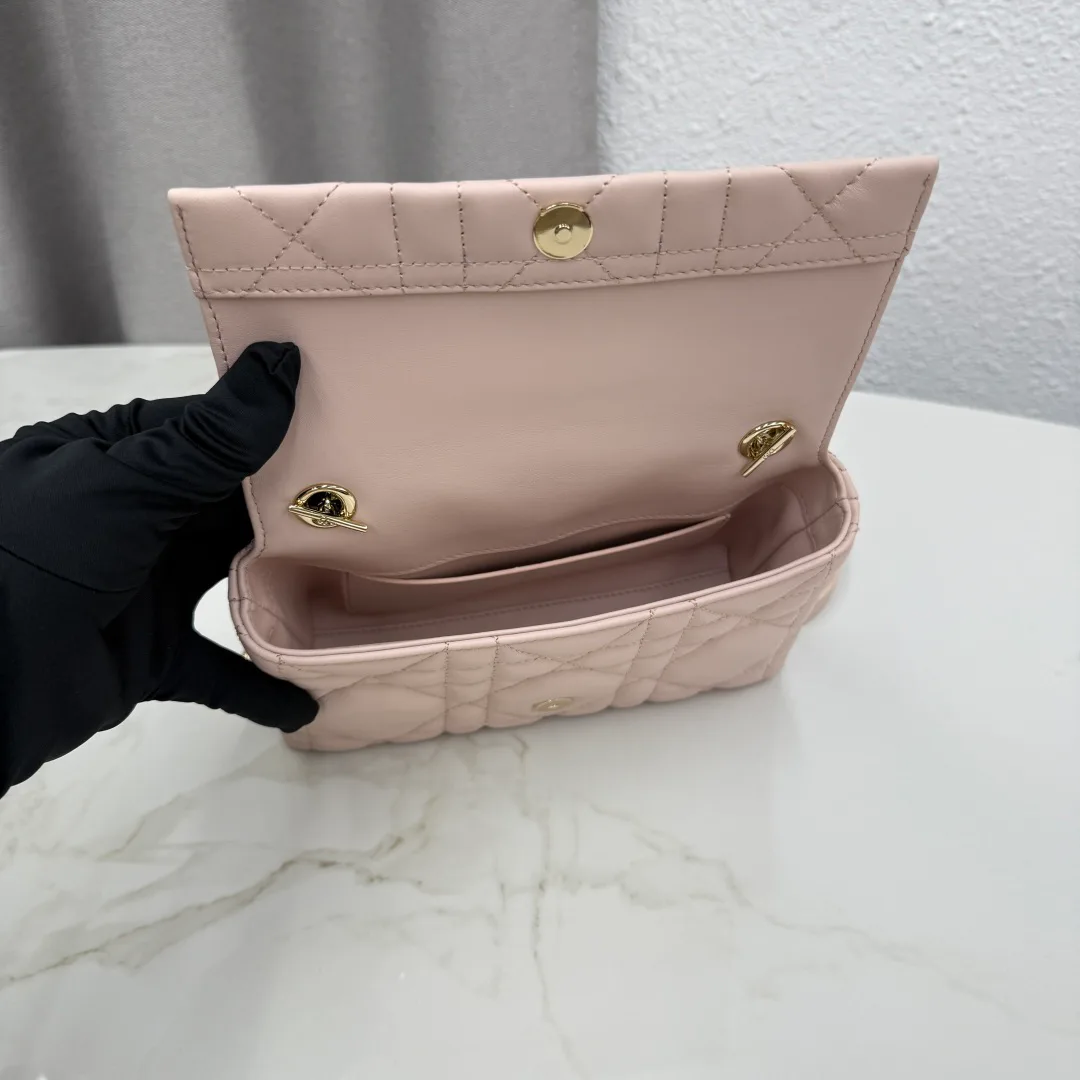 Классические Сумки Женские Christian Dior 16848244