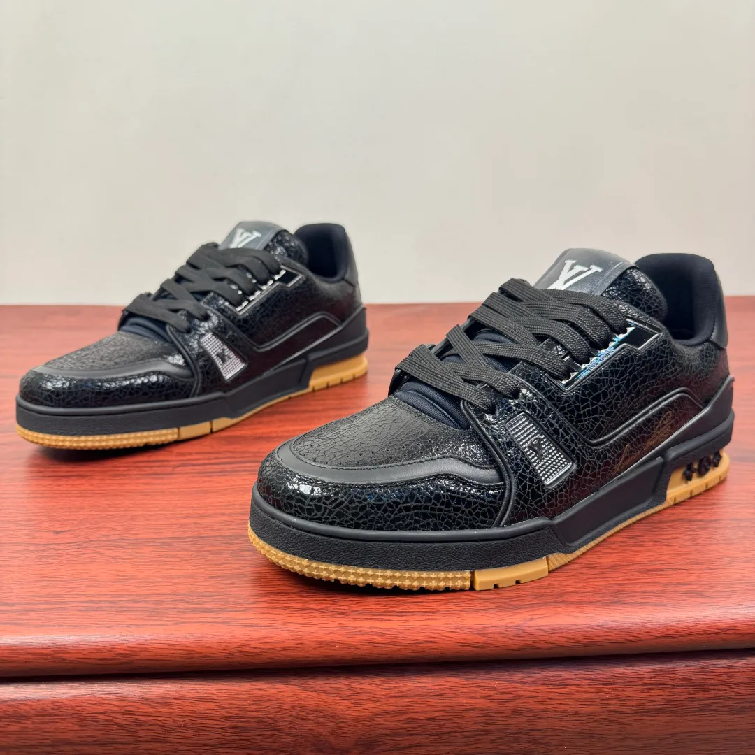 Кроссовки Мужские Louis Vuitton 4542360
