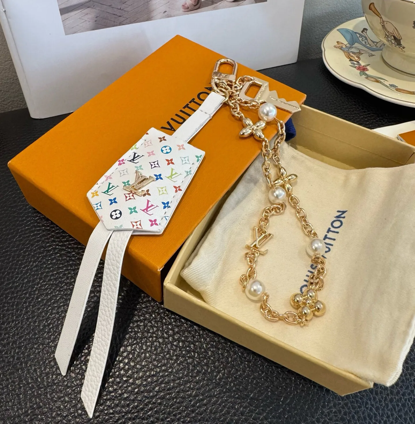 Ключницы Louis Vuitton 18013296