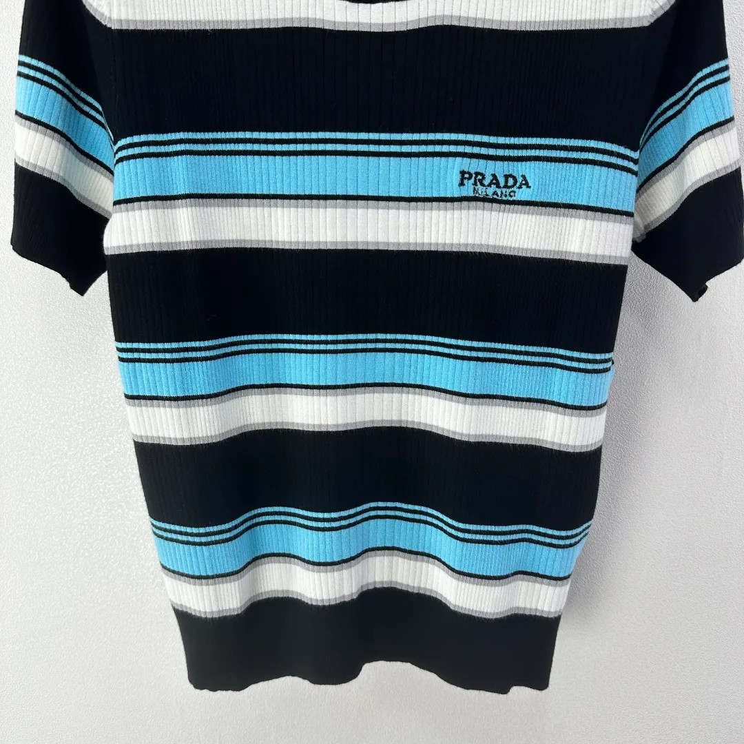 Футболки Женские Prada 13400897