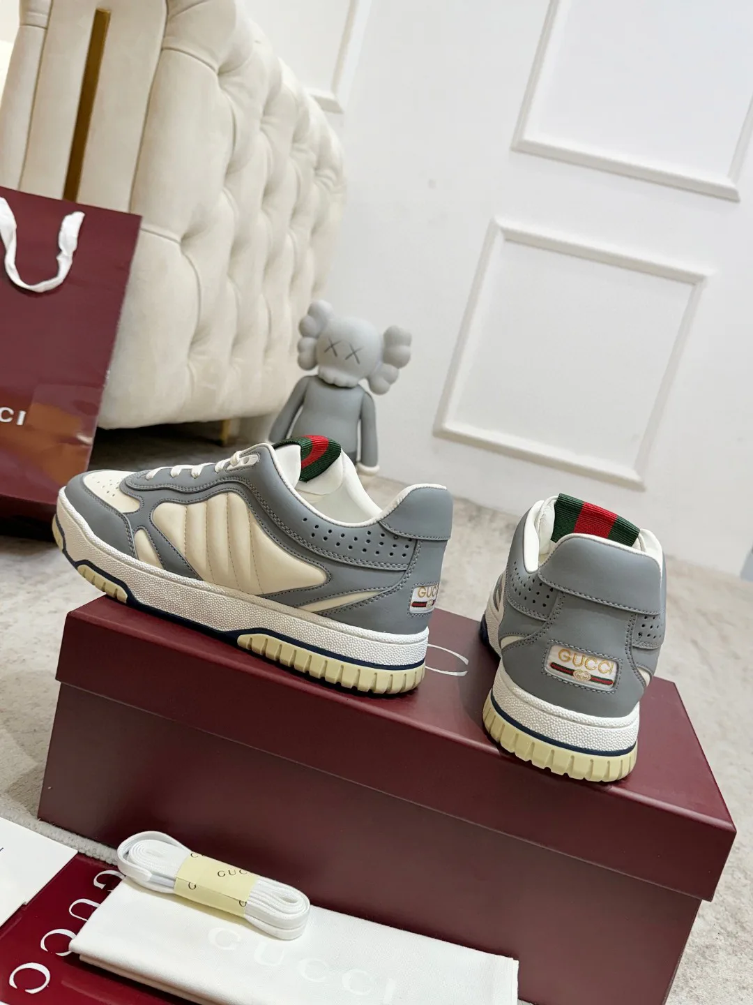 Кроссовки Женские Gucci 944919