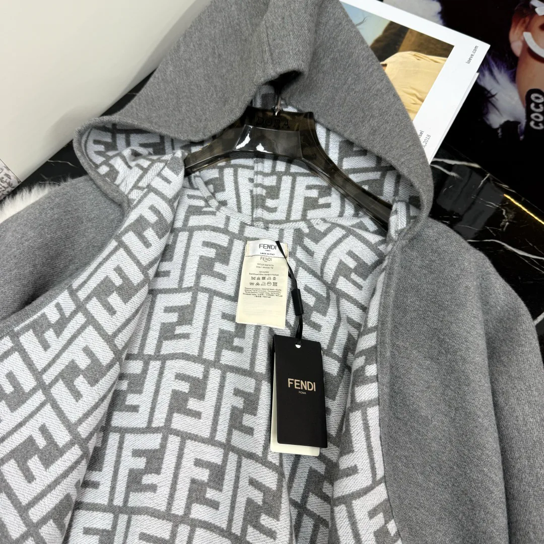 Пальто Женские Fendi 18518806