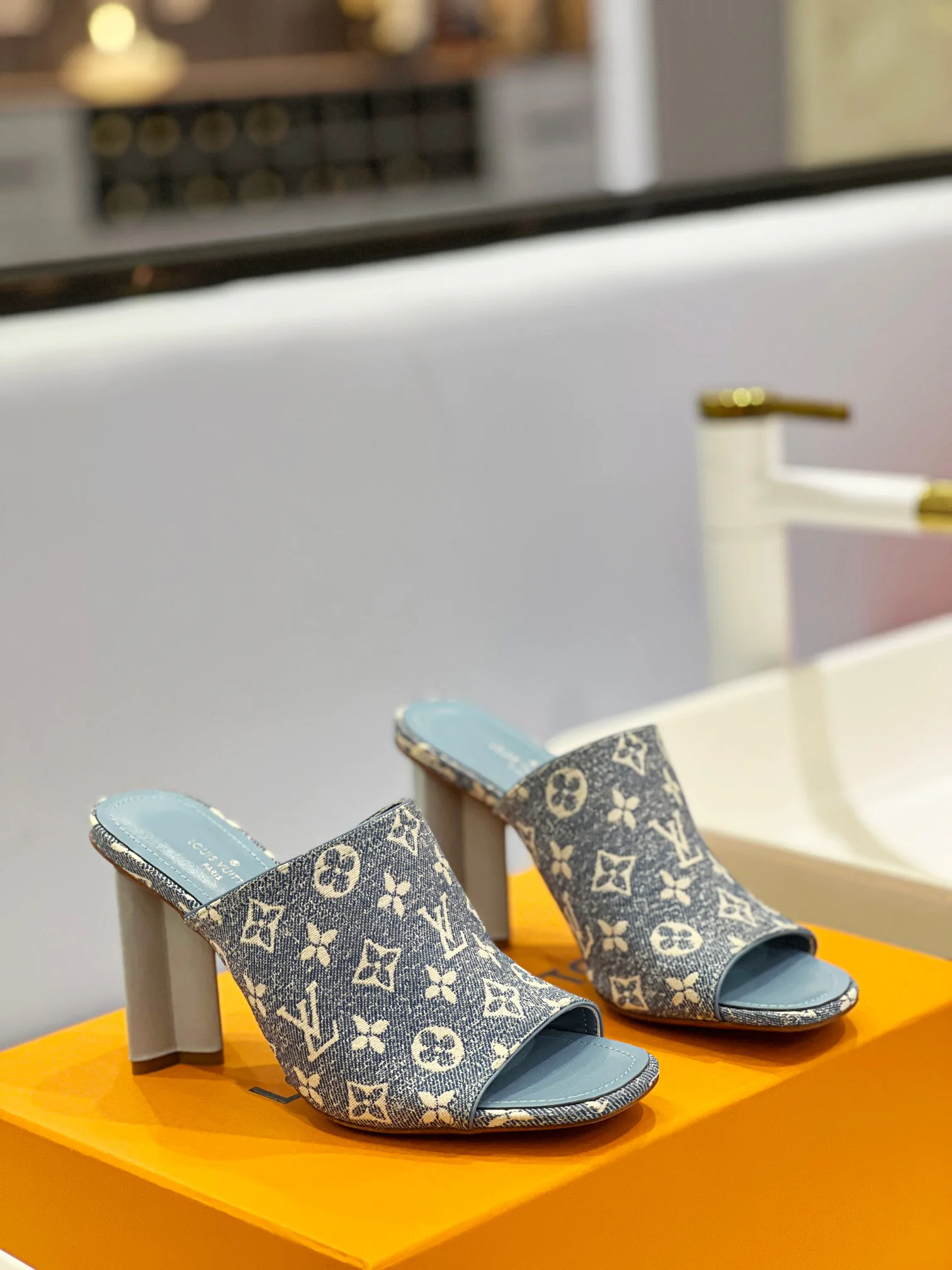 Босоножки Женские Louis Vuitton 9623601