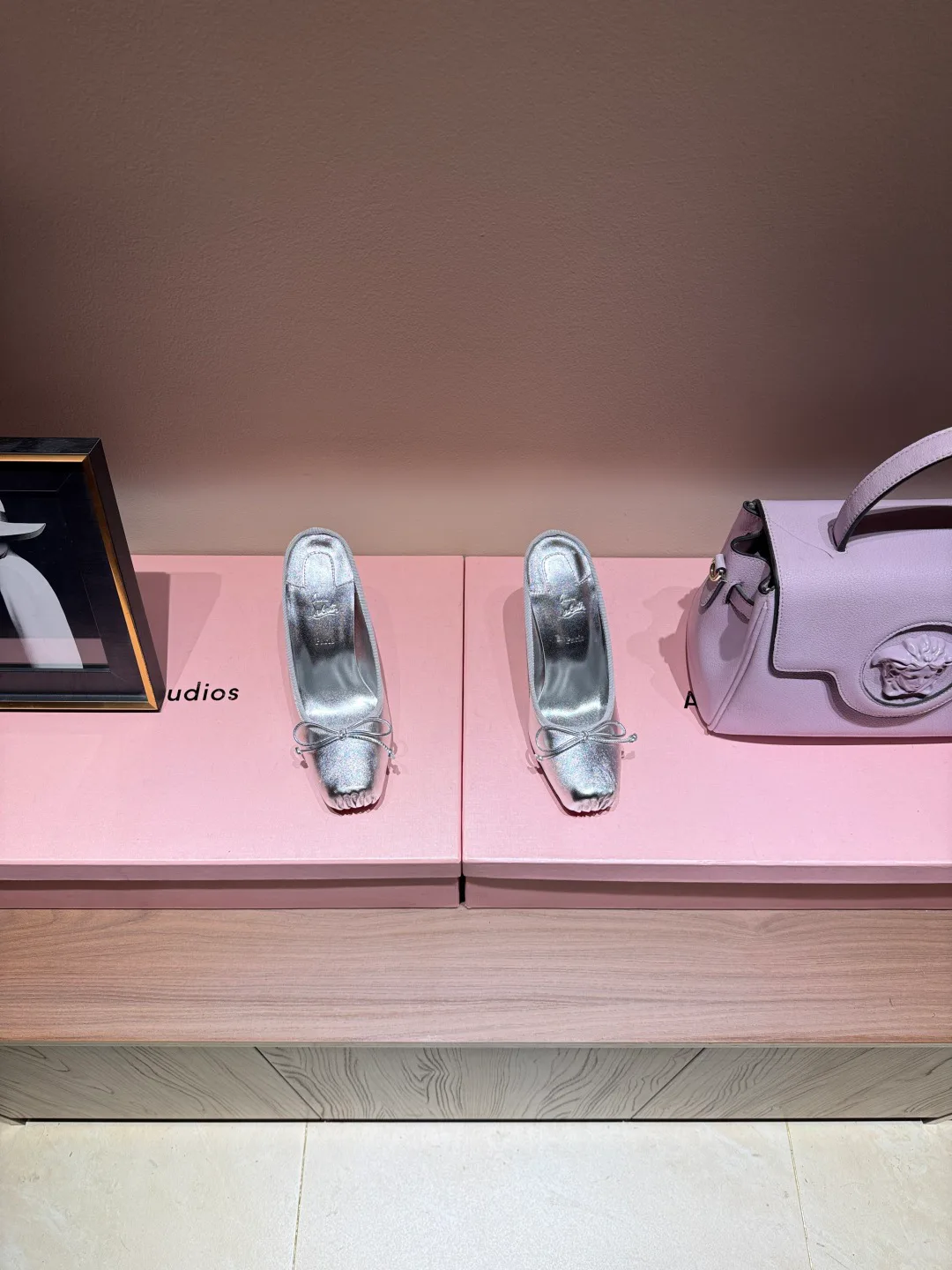 Туфли Женские Christian Louboutin 5737595