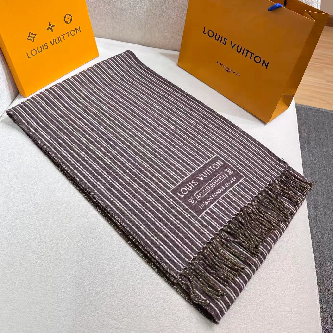 Шарфы Louis Vuitton 1152008