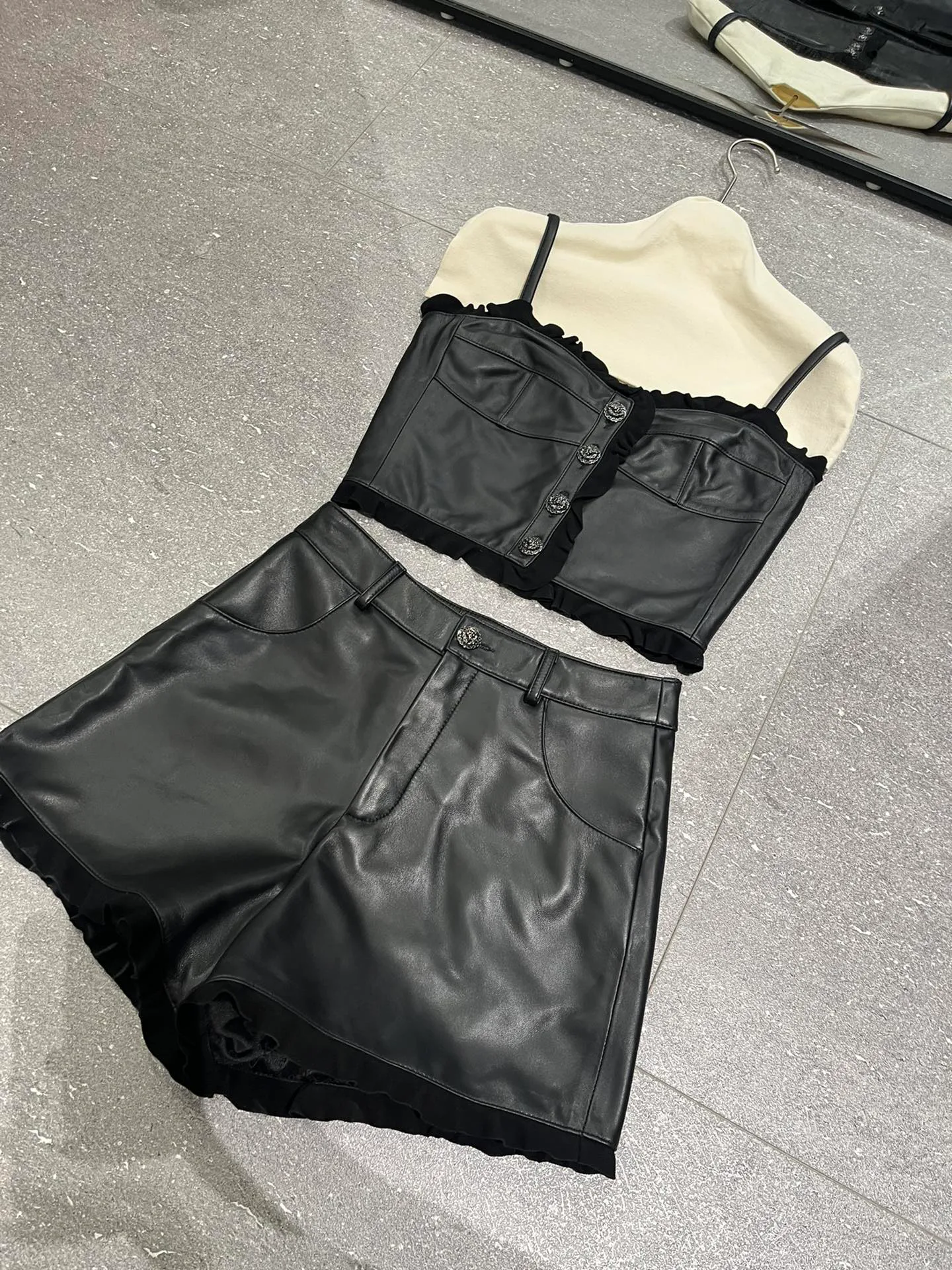 Костюмы Женские Chanel 10088613