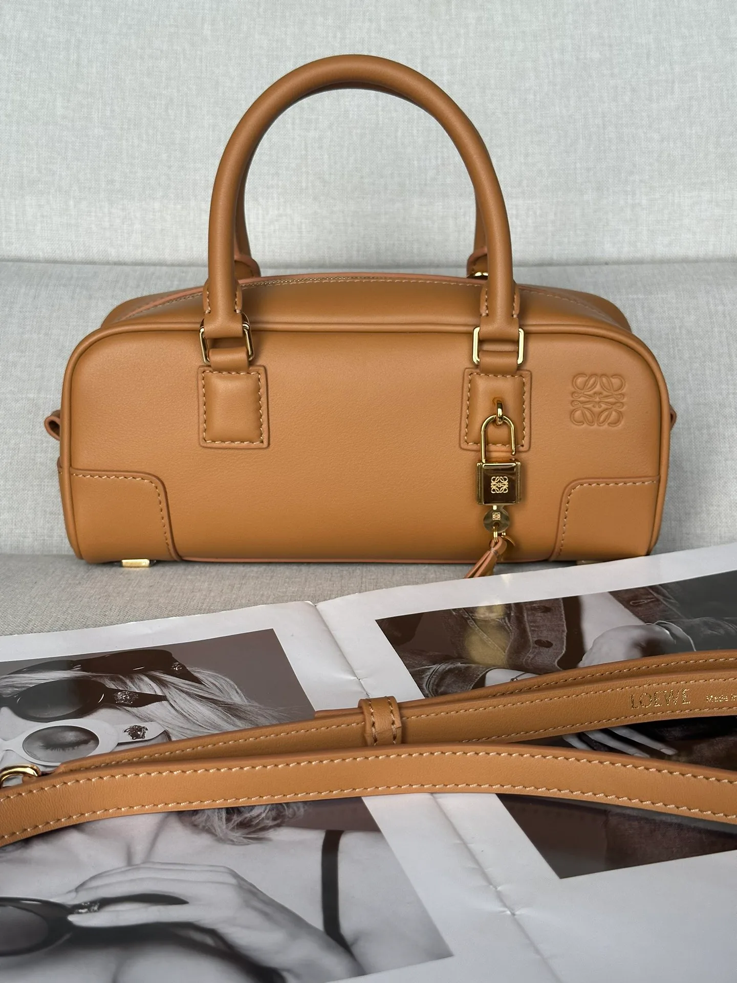 Классические Сумки Женские Loewe 1889778