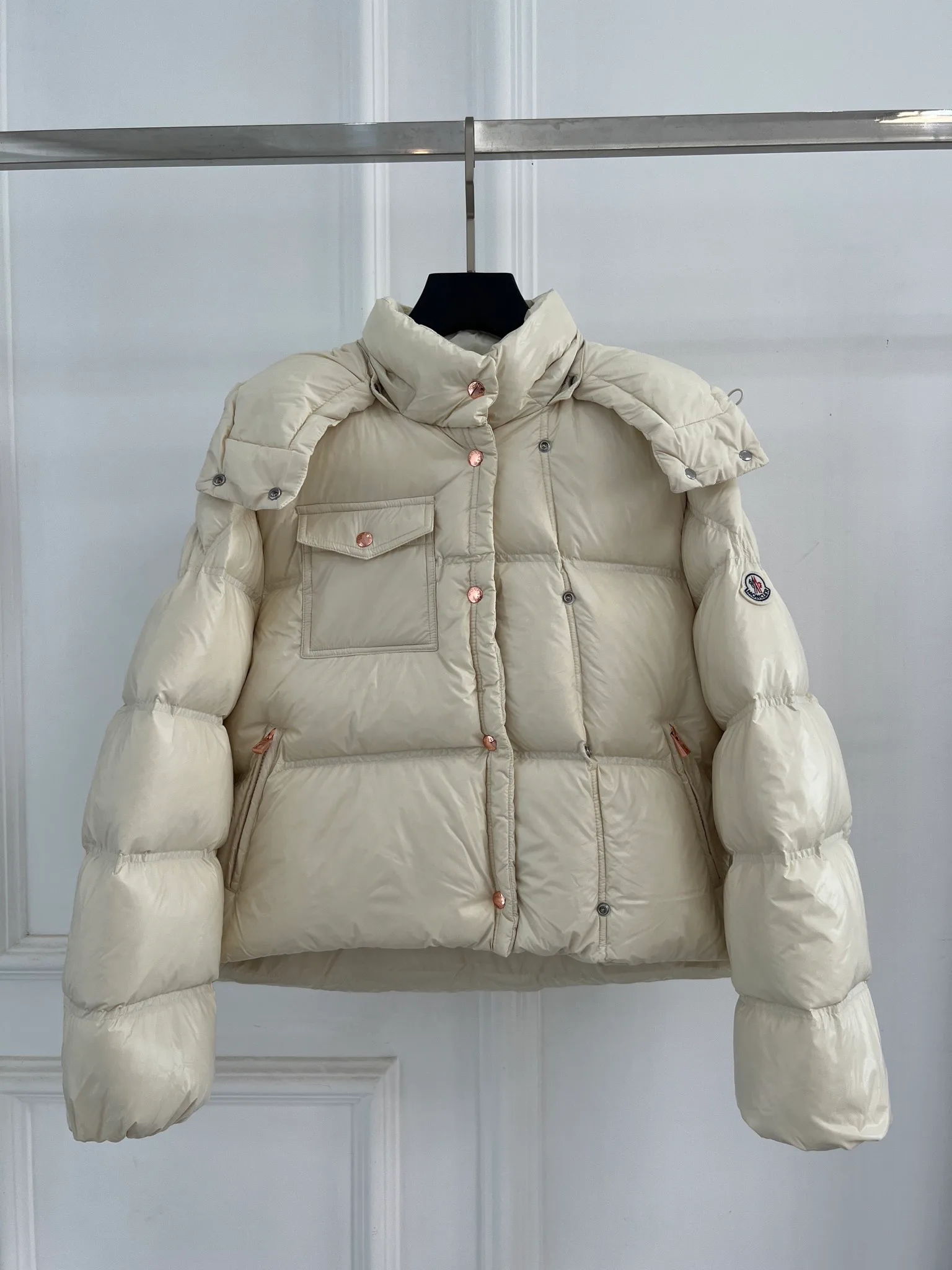 Куртки И Пуховики Женские Moncler 18416180
