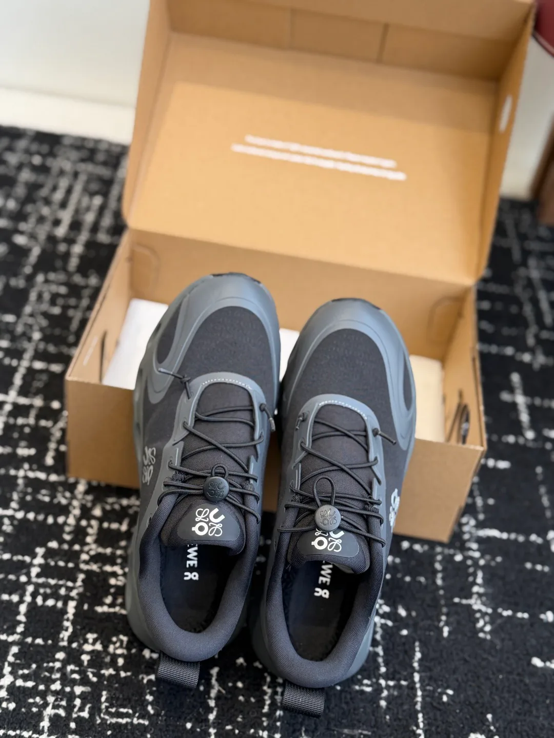 Кроссовки Женские Loewe 451003