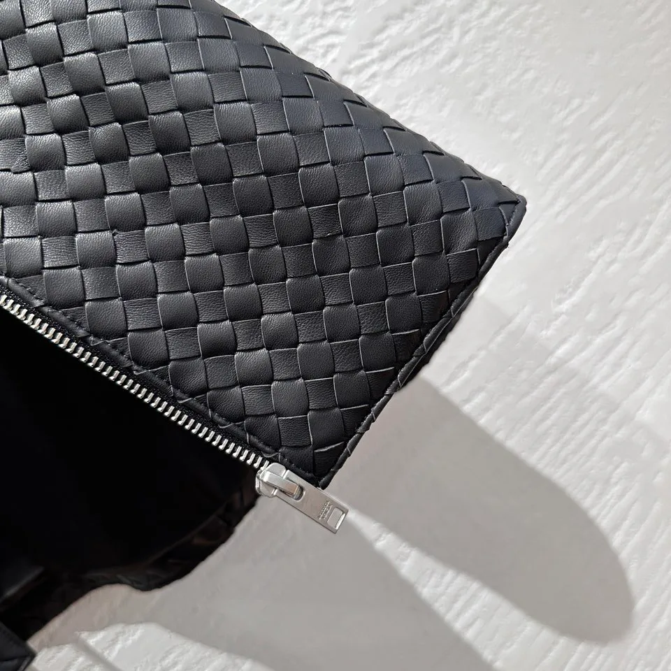 Кожаные Куртки И Дублёнки Женские Bottega Veneta 19056905