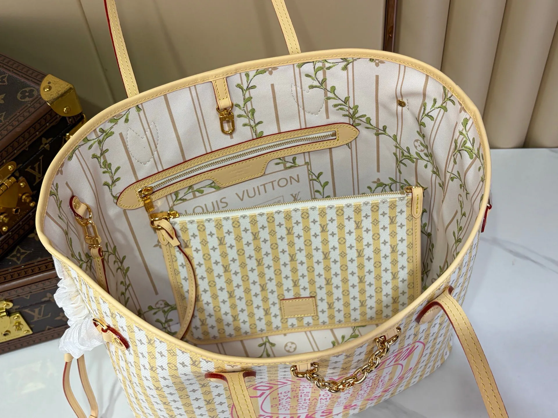 Классические Сумки Женские Louis Vuitton 16893048