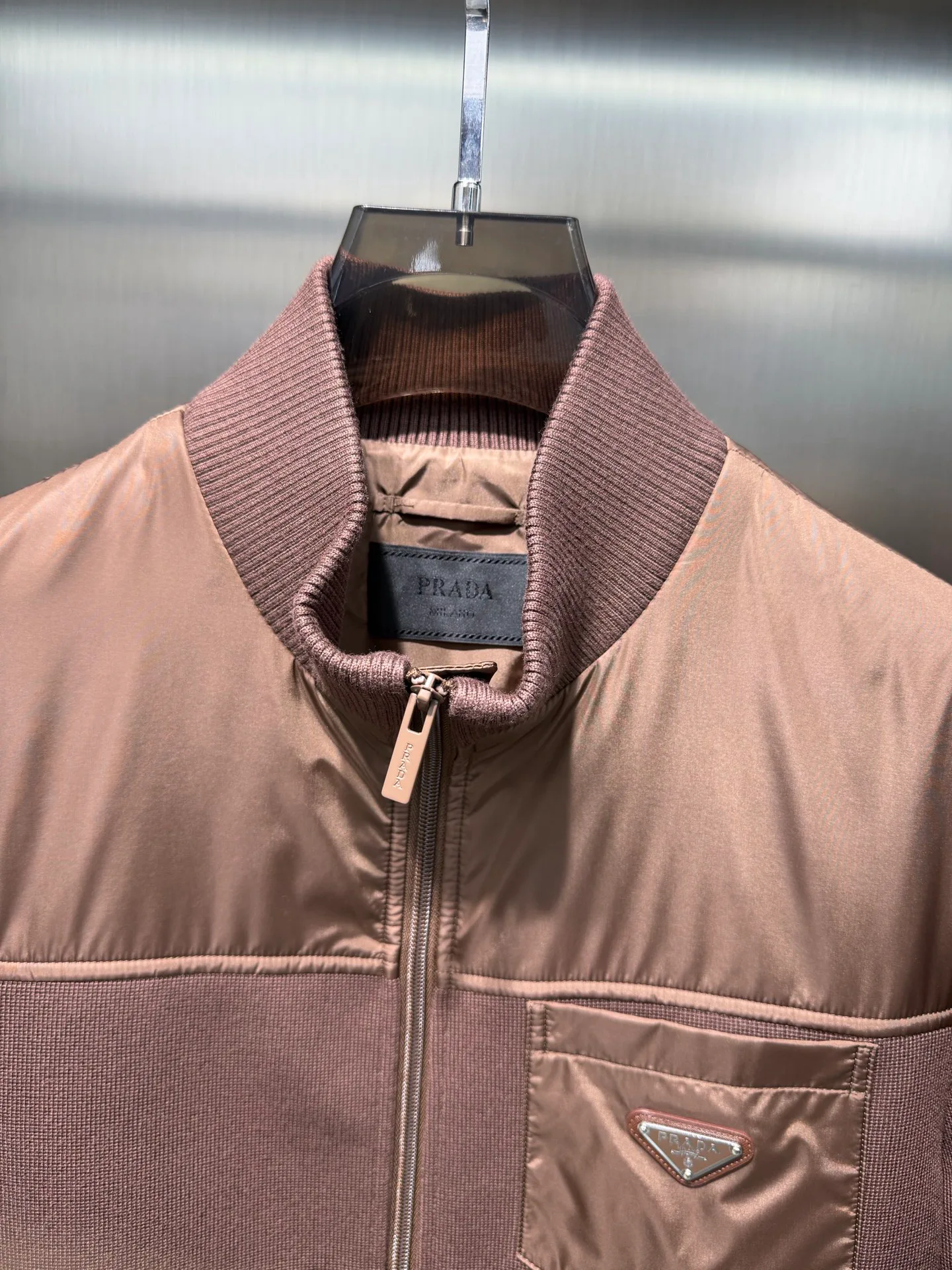 Куртки И Пуховики Женские Prada 18177863