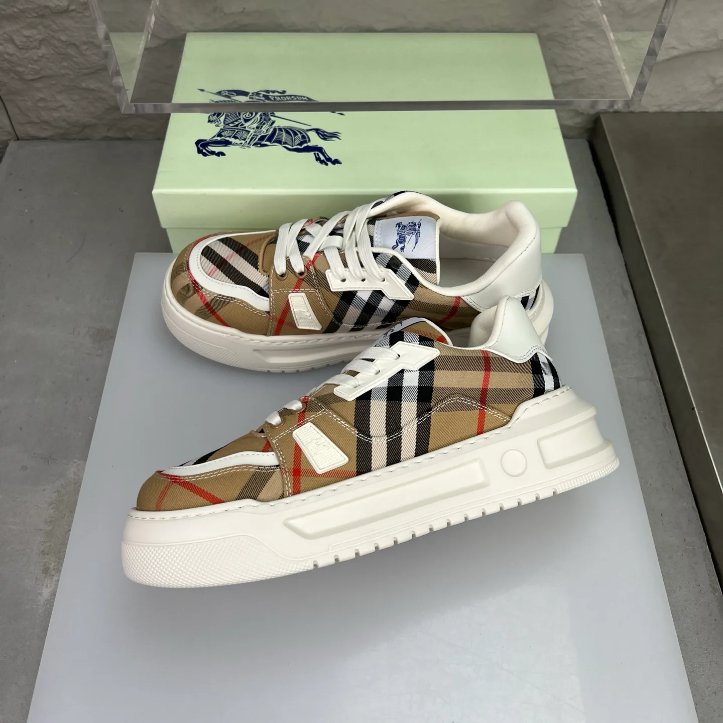 Кроссовки Мужские Burberry 11638115